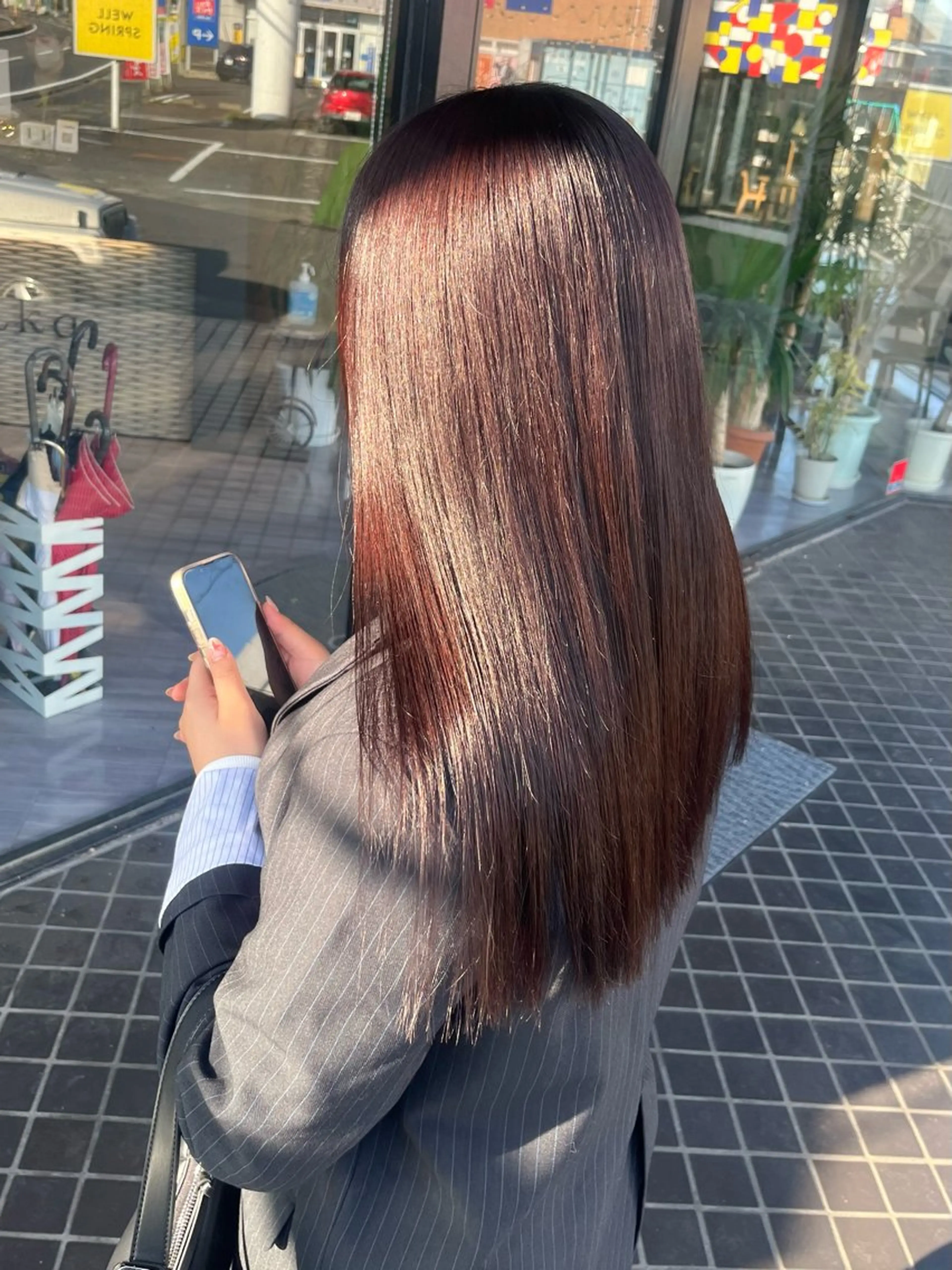 ロング レッドブラウン alu yuinaのヘアスタイル