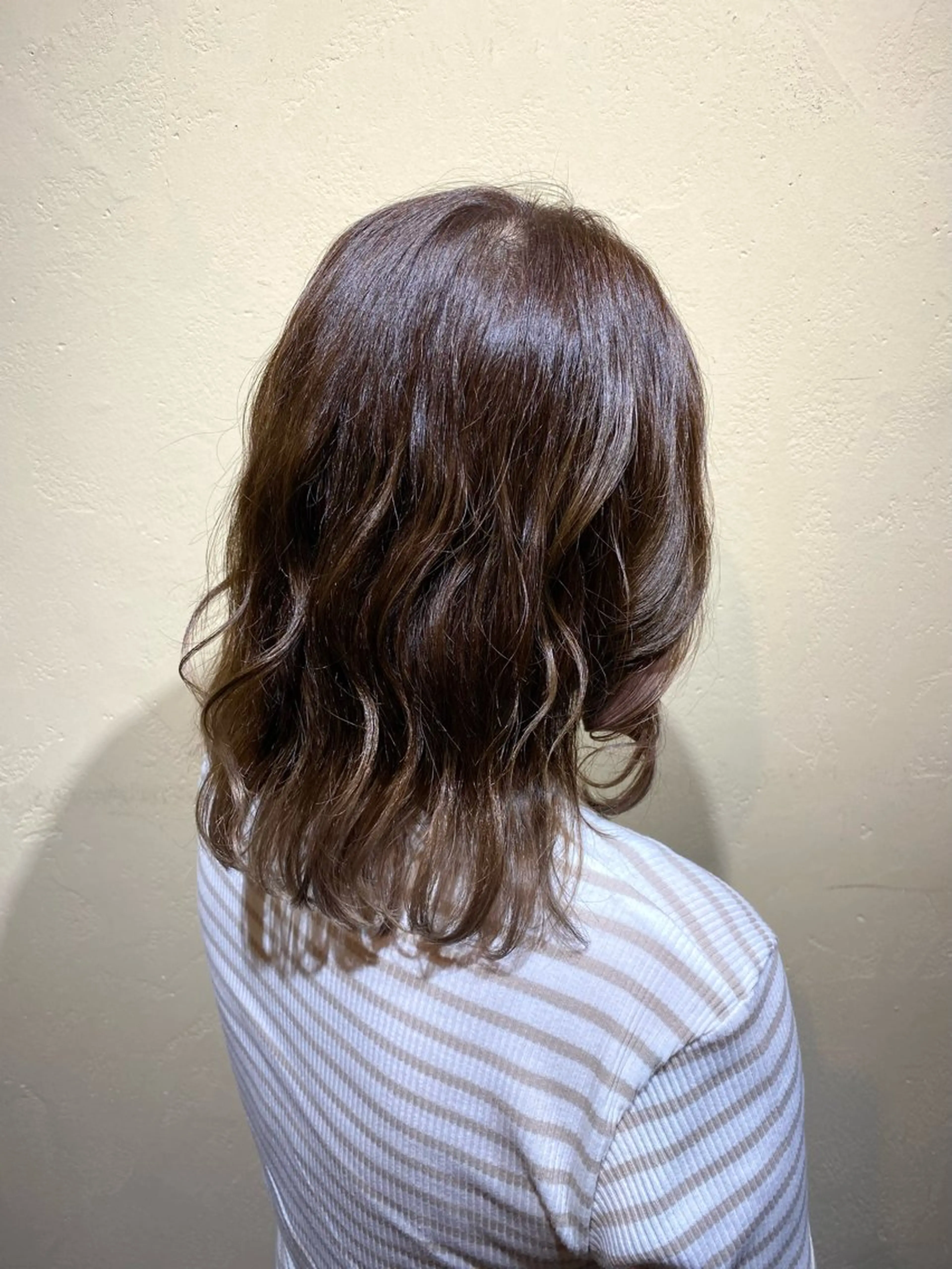 セミロング カラー アッシュ アッシュブラウン ベージュカラー ブリーチ ブラウンカラー ヘアカラー トリートメント saya （サヤ）のヘアスタイル