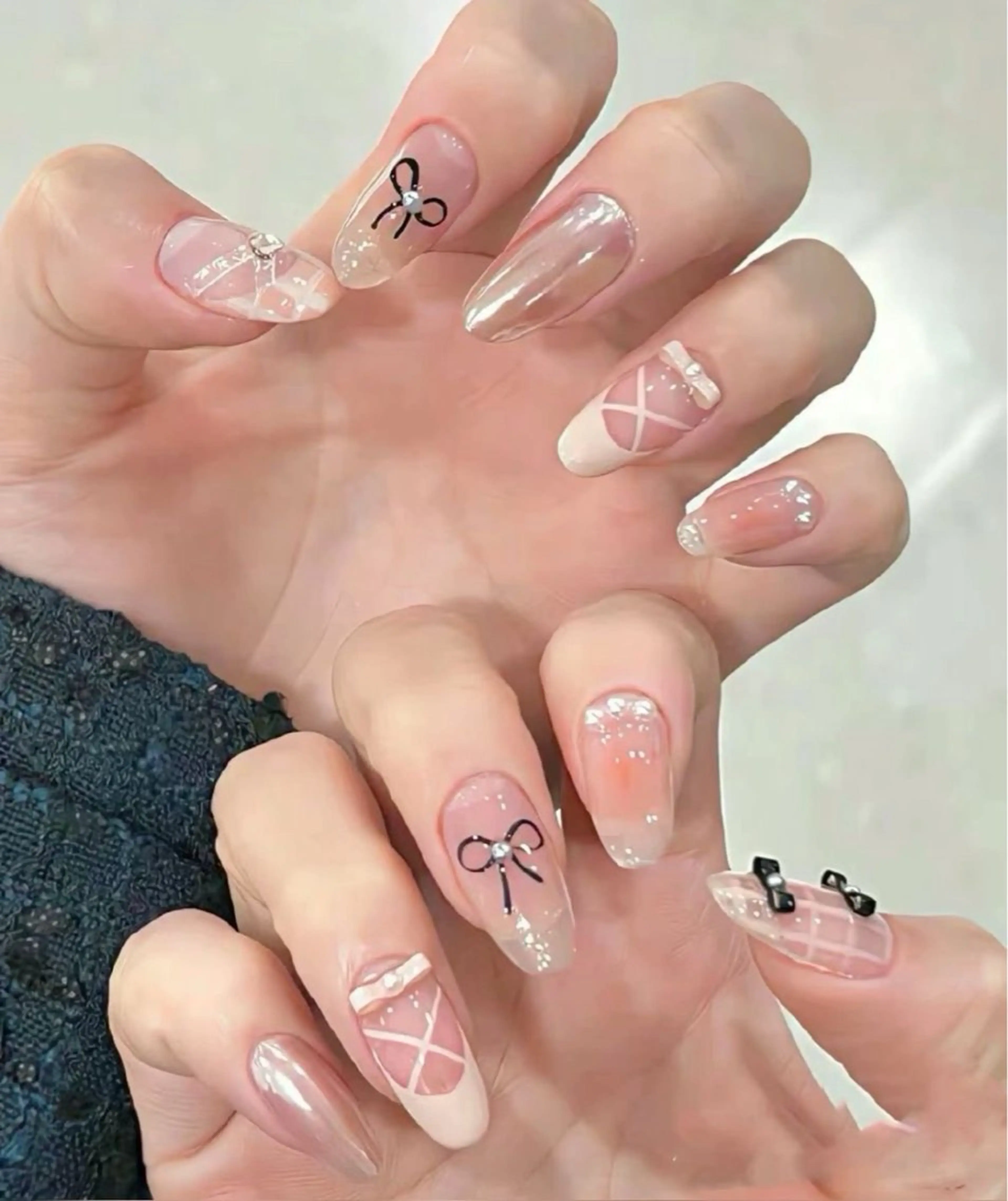 カラー グラデーションカラー ピンクカラー ハンドネイル AIN Nailのネイルデザイン