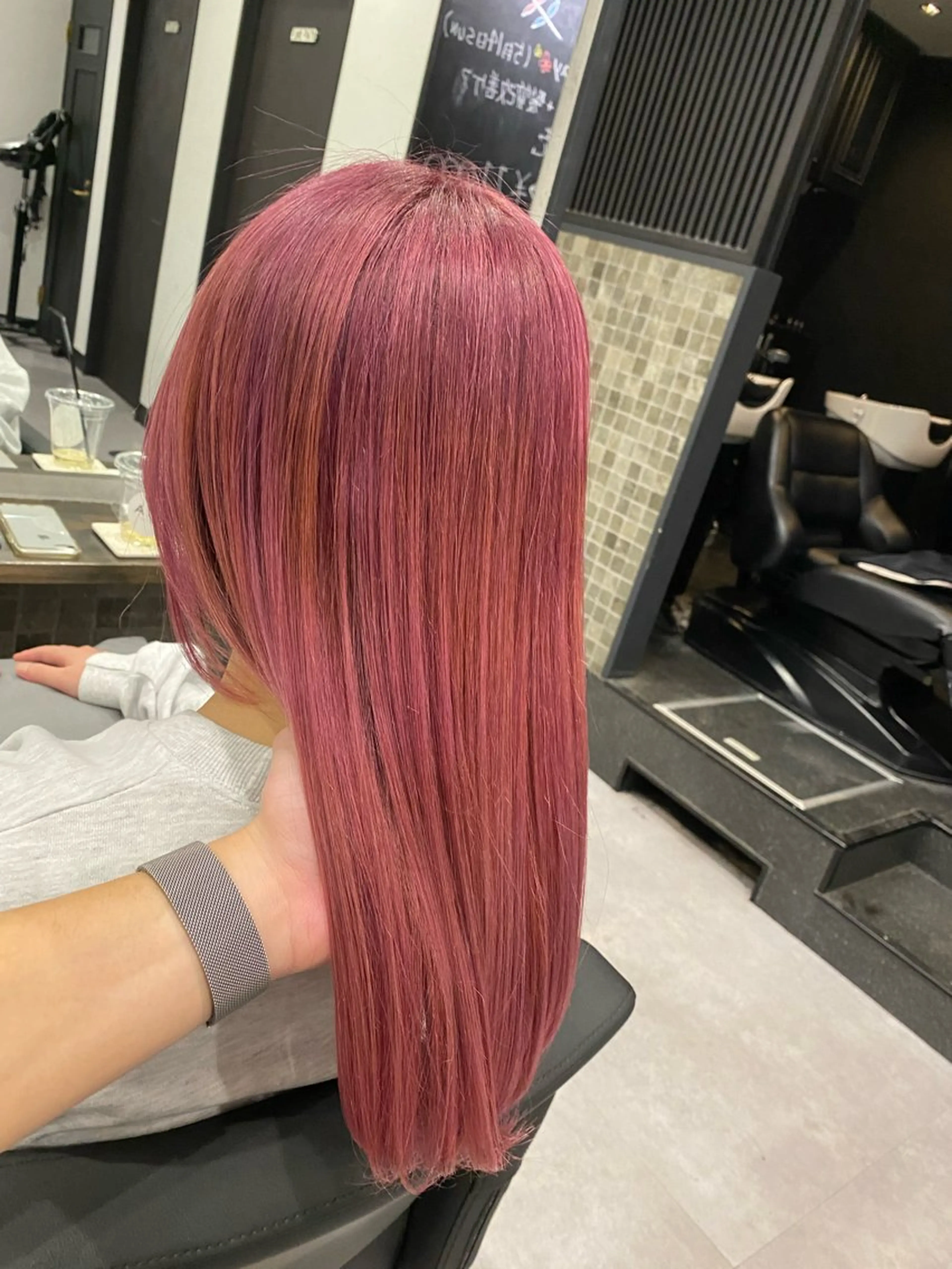 カット＋ケアブリーチカラー＋トリートメントの写真