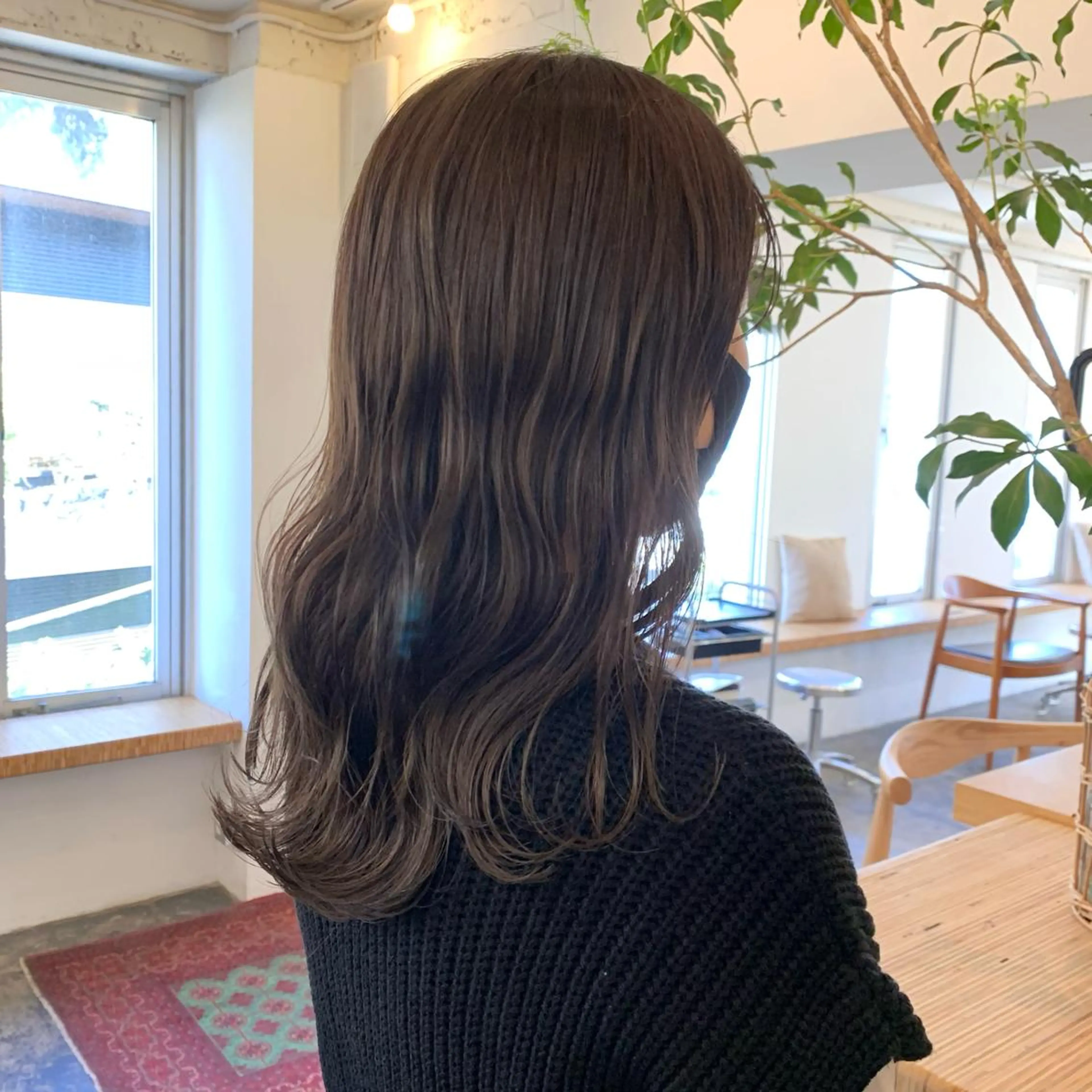 ロング TopStylist 板花絵里のヘアスタイル