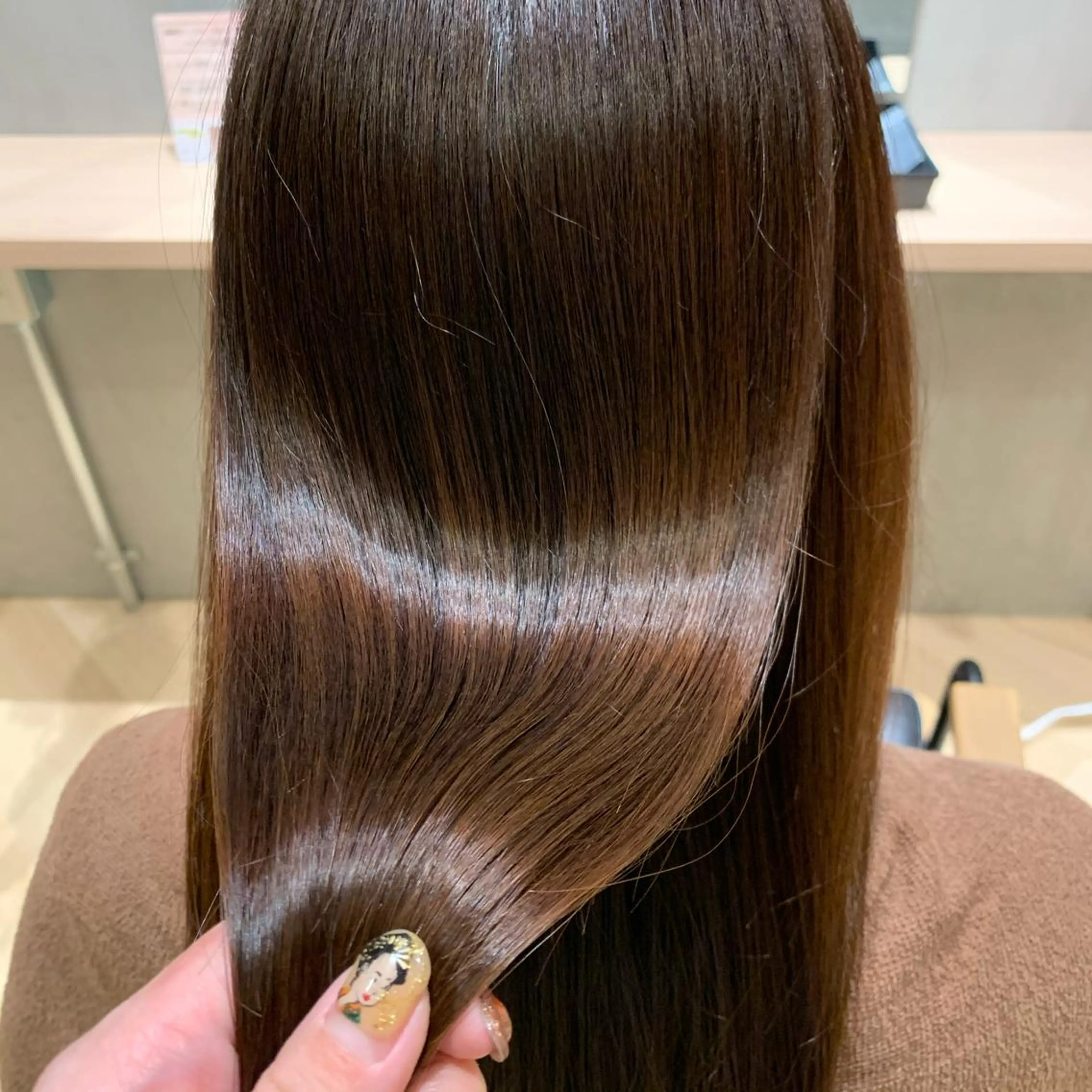 ミディアム 縮毛矯正 高井瑠華🌼 ストカールカット特化のヘアスタイル