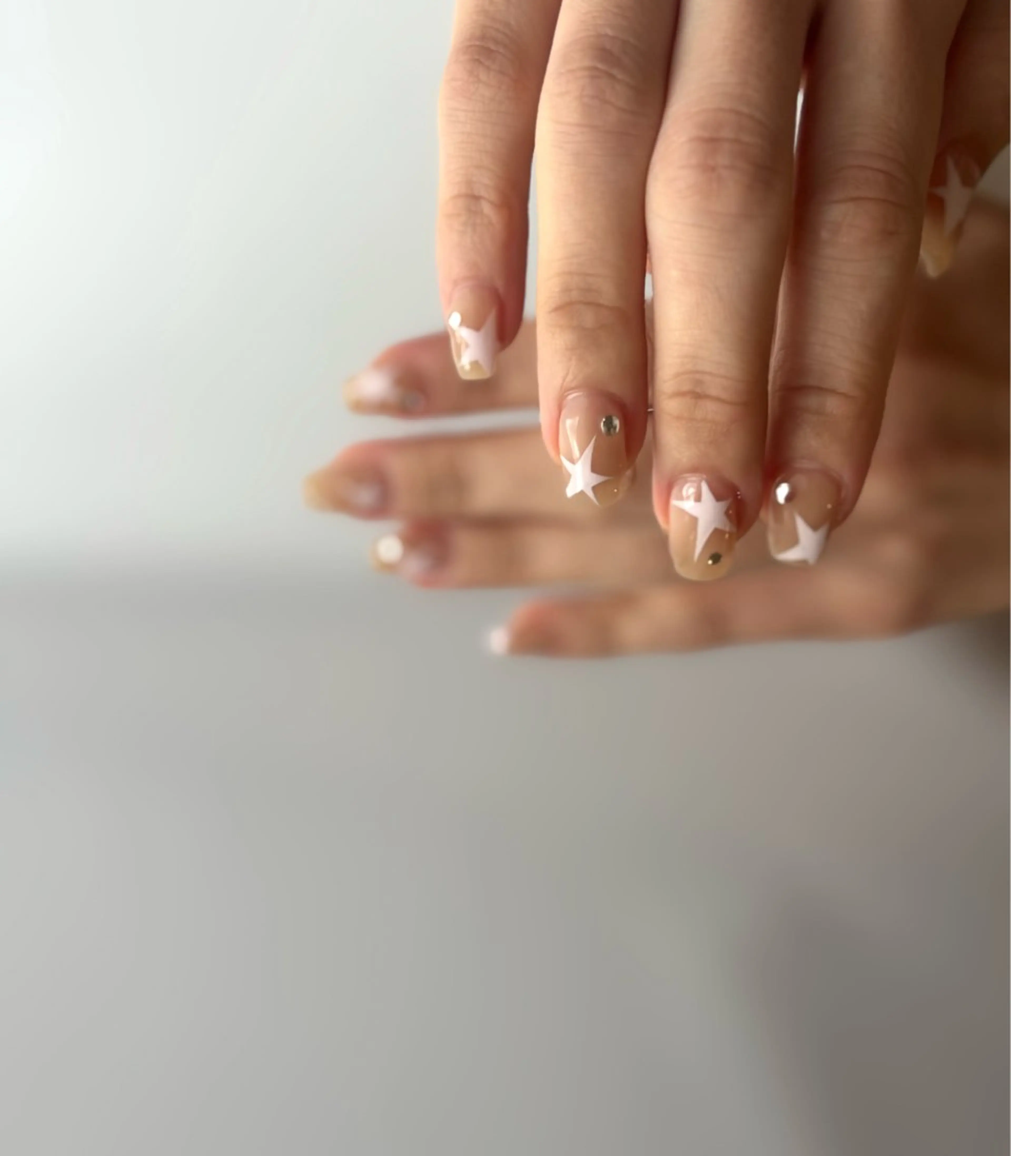ネイル ラメ(グリッター) ホワイト ハンドネイル Elio 国泰寺のネイルデザイン