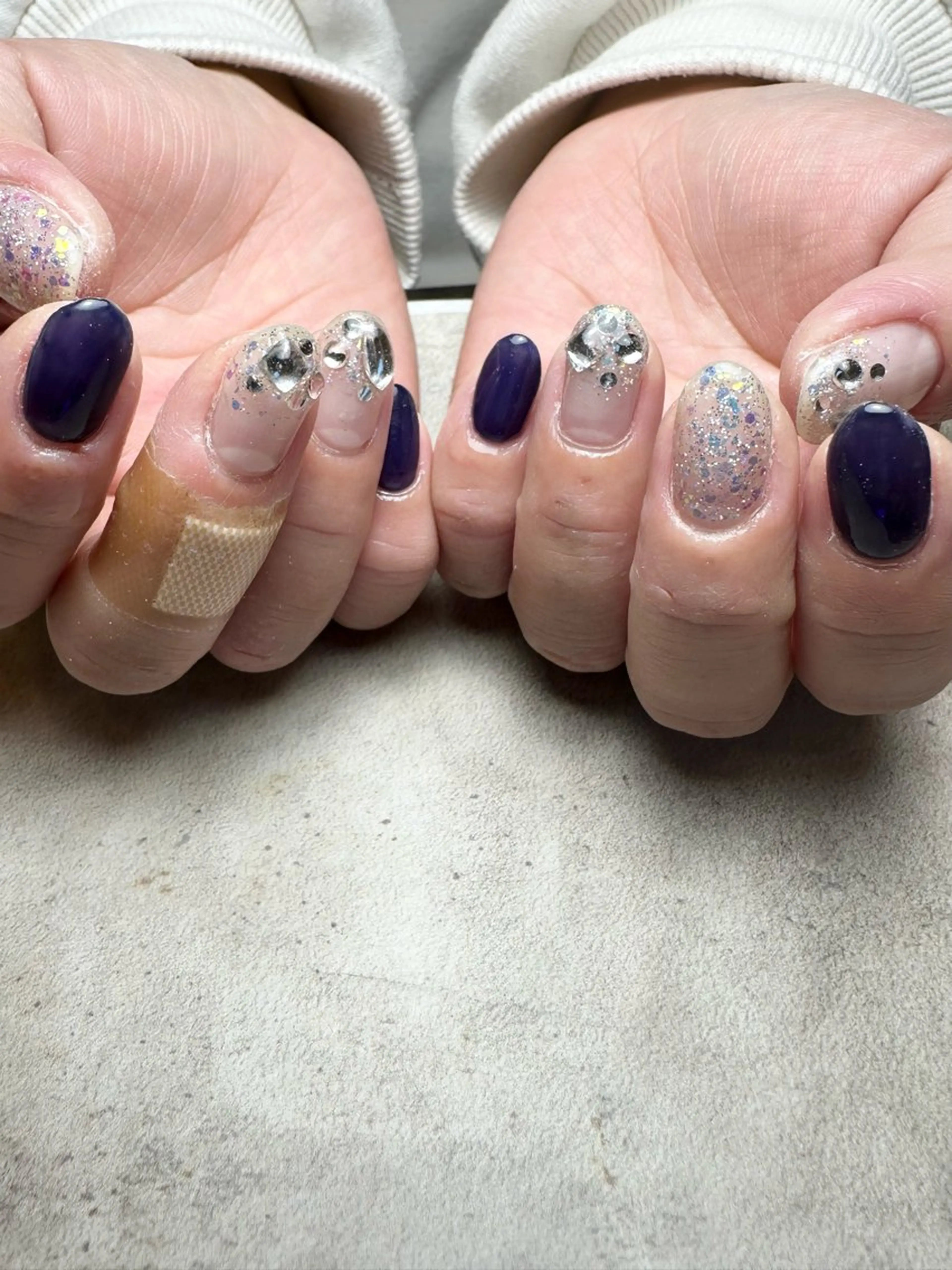 ネイル キラキラネイル nailroom Anmie.のネイルデザイン