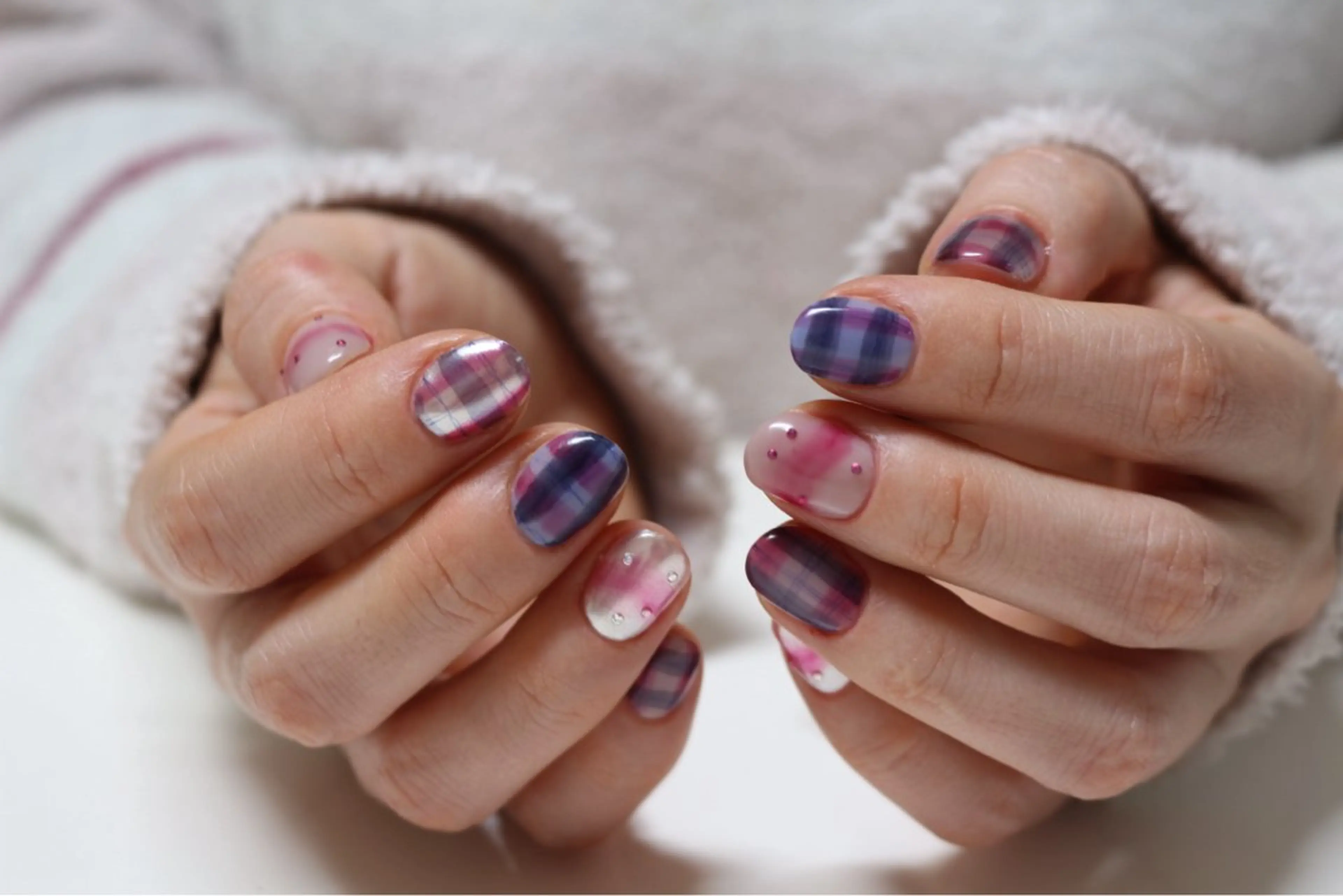 ネイル 韓国ネイル ニュアンスネイル ピンク 春ネイル ワンホンネイル ハンドネイル Baku Nailsのネイルデザイン