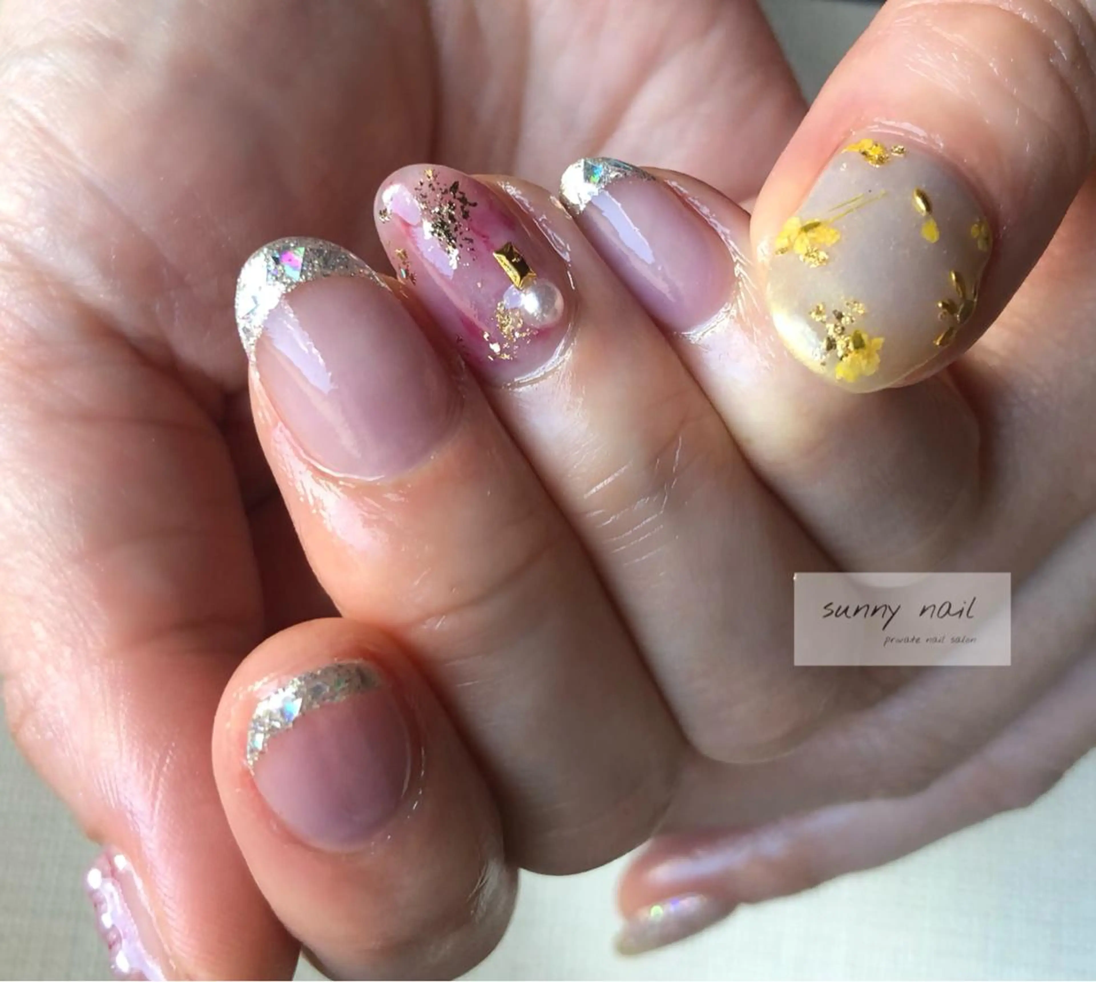 ネイル フレンチネイル ジェルネイル ガラスフレンチ おそろいネイル ニュアンスネイル sunny nailのネイルデザイン