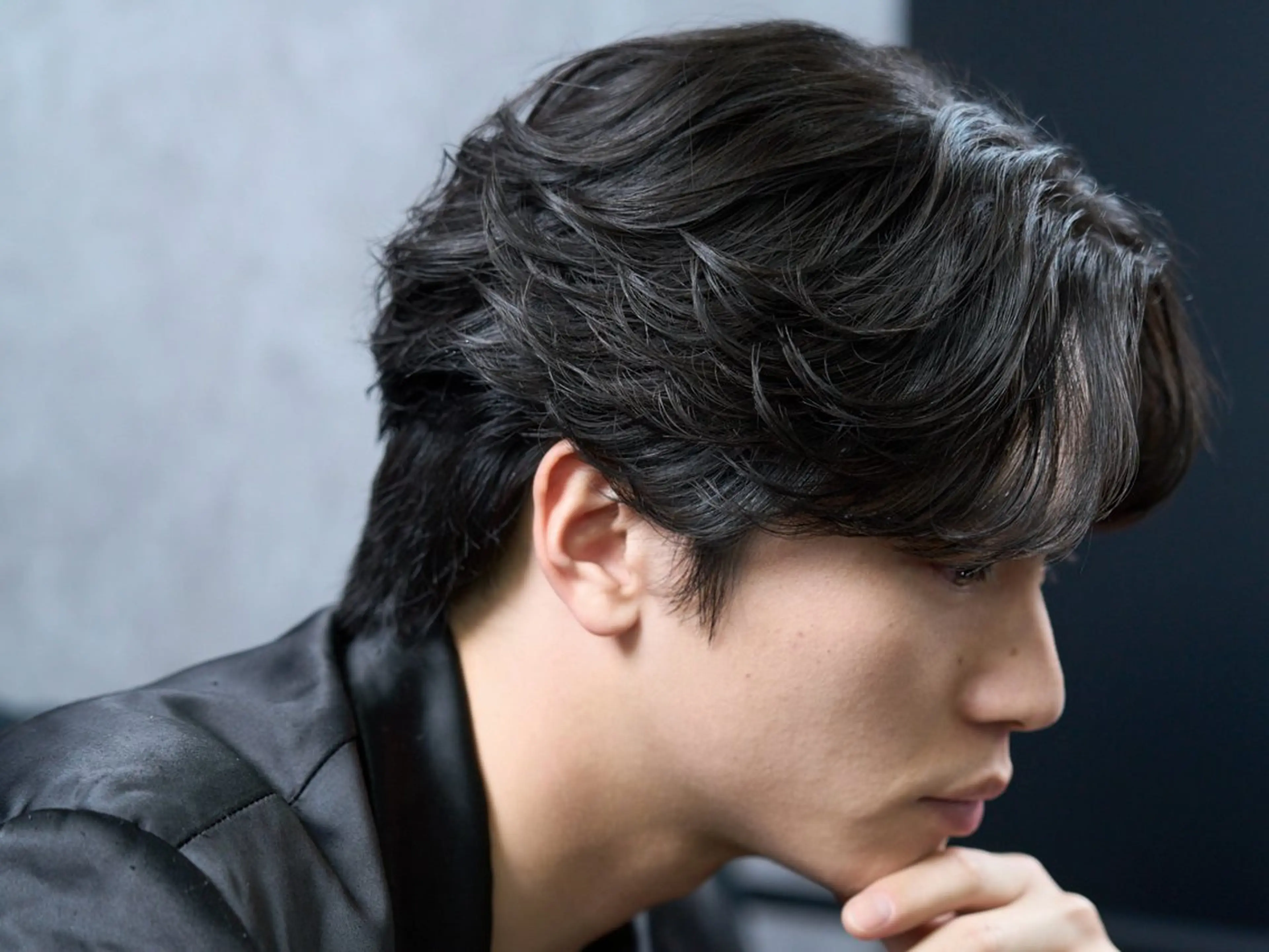 パーマ メンズ フェザーパーマ メンズハイトーン メンズパーマ シャドーパーマ ツイストスパイラルパーマ カット パーマ 🔥メンズ職人🔥 ✂️加瀬澤駿✂️のヘアスタイル