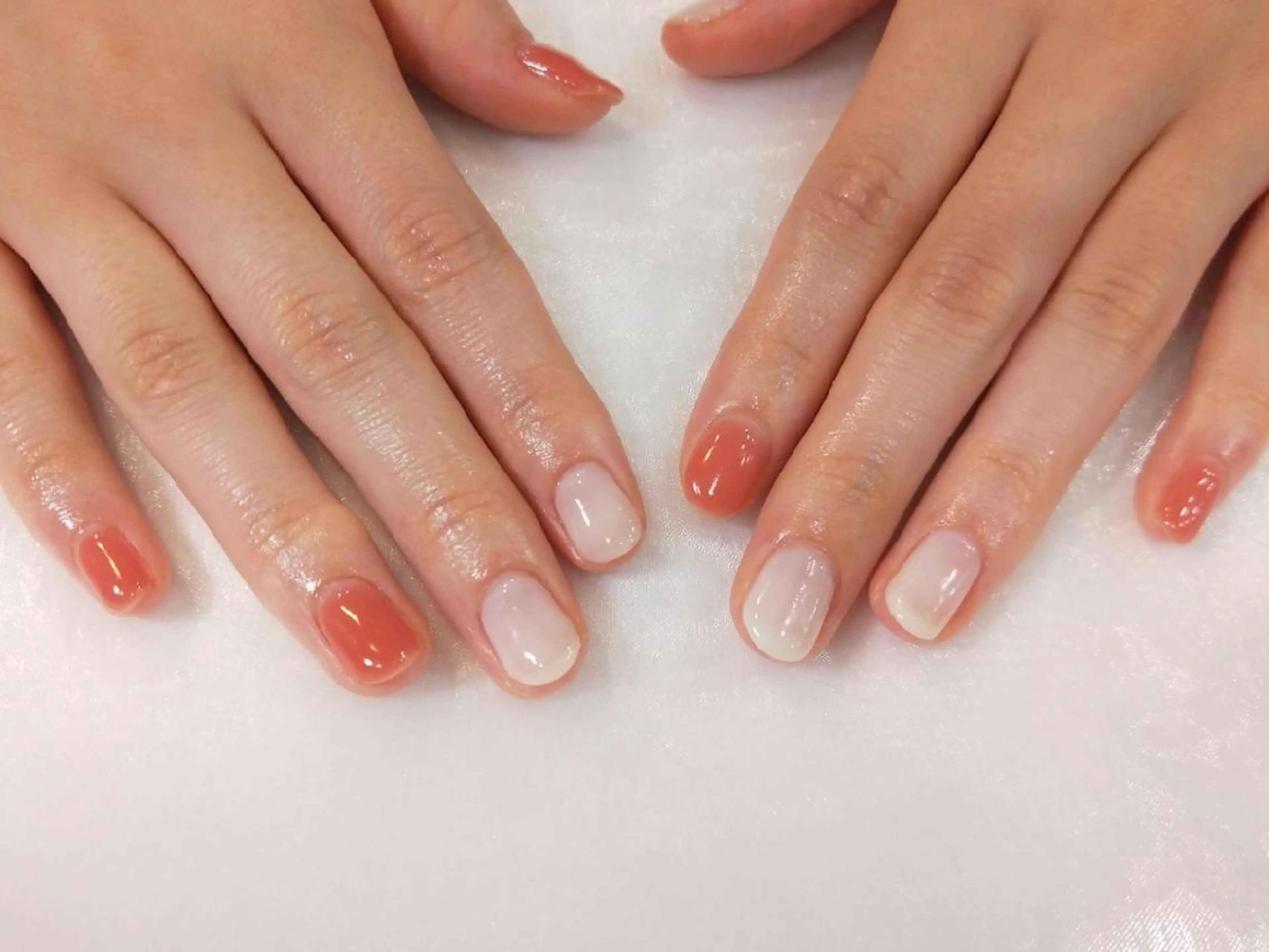 ネイル ハンドネイル ハンドケア はばすみれ🎀ﾈｲﾙ 光ﾌｪｲｼｬﾙ ﾍｱのネイルデザイン