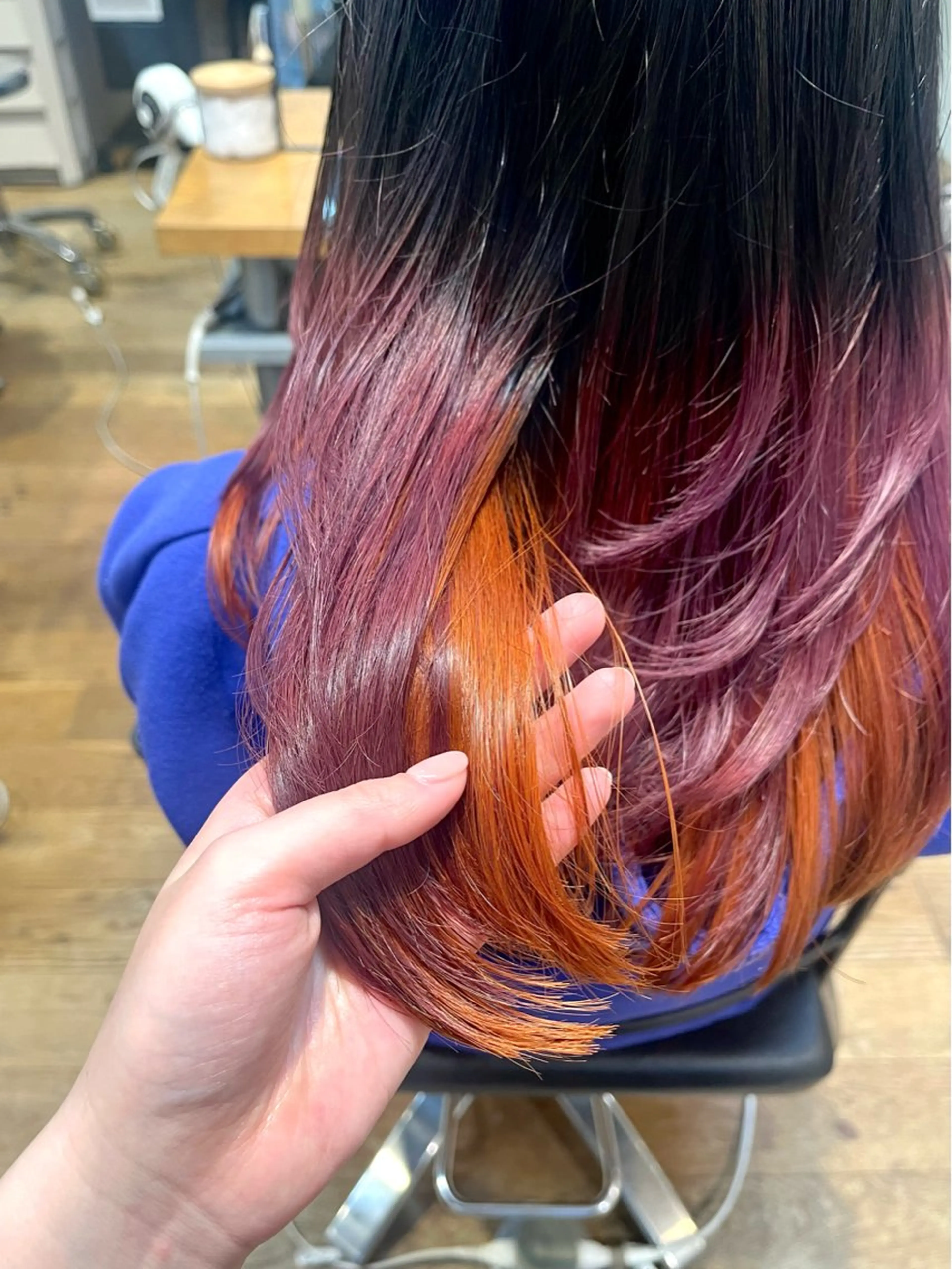 セミロング カラー グラデーションカラー ラベンダーカラー ラベンダーピンク オレンジ ピンクカラー カット ヘアカラー sana /レイヤー/ショートのヘアスタイル