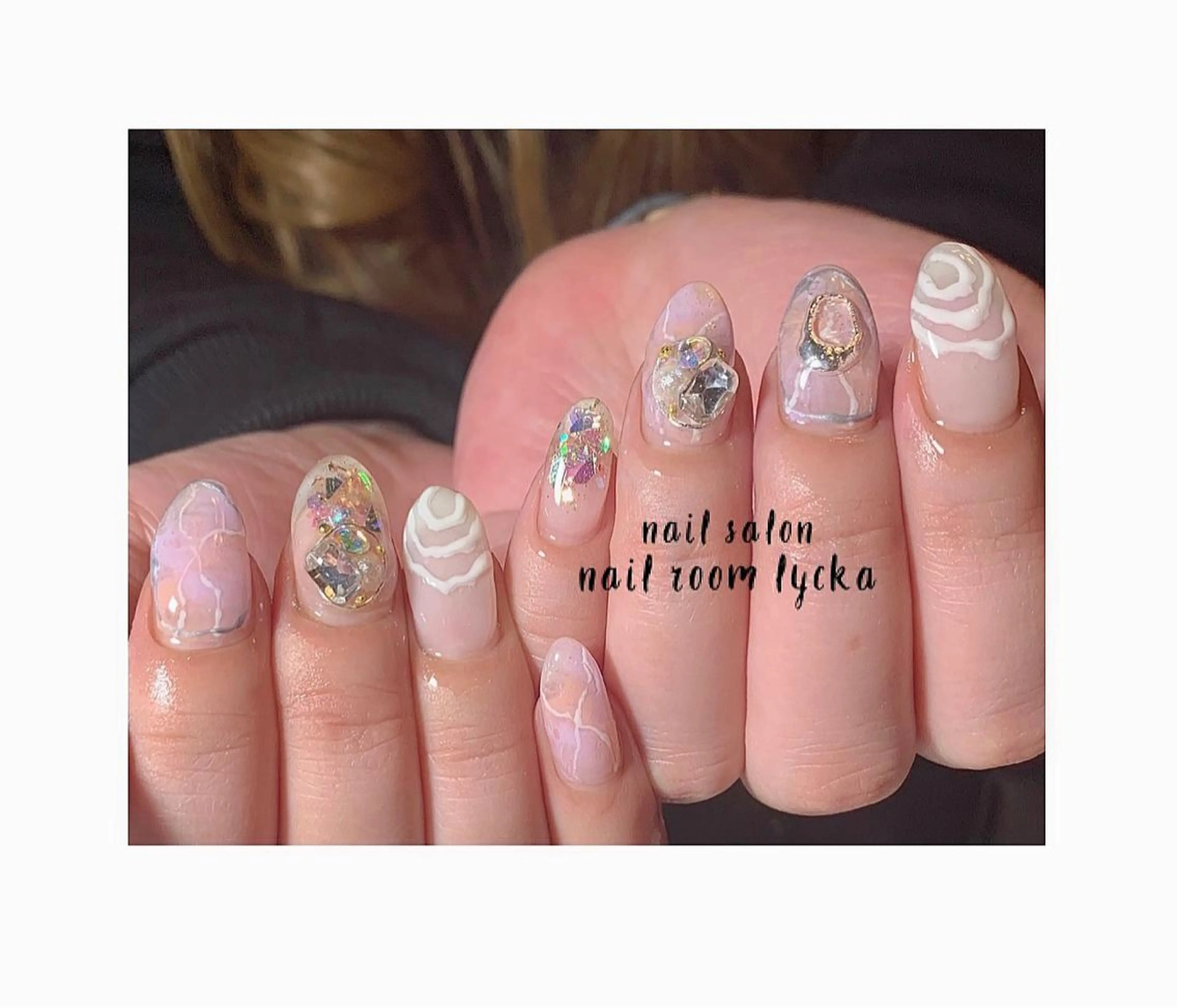 ネイル ジェルネイル パラジェル 冬ネイル ﾈｲﾙﾙｰﾑﾘｯｶ 𝐦𝐚𝐲𝐮のネイルデザイン