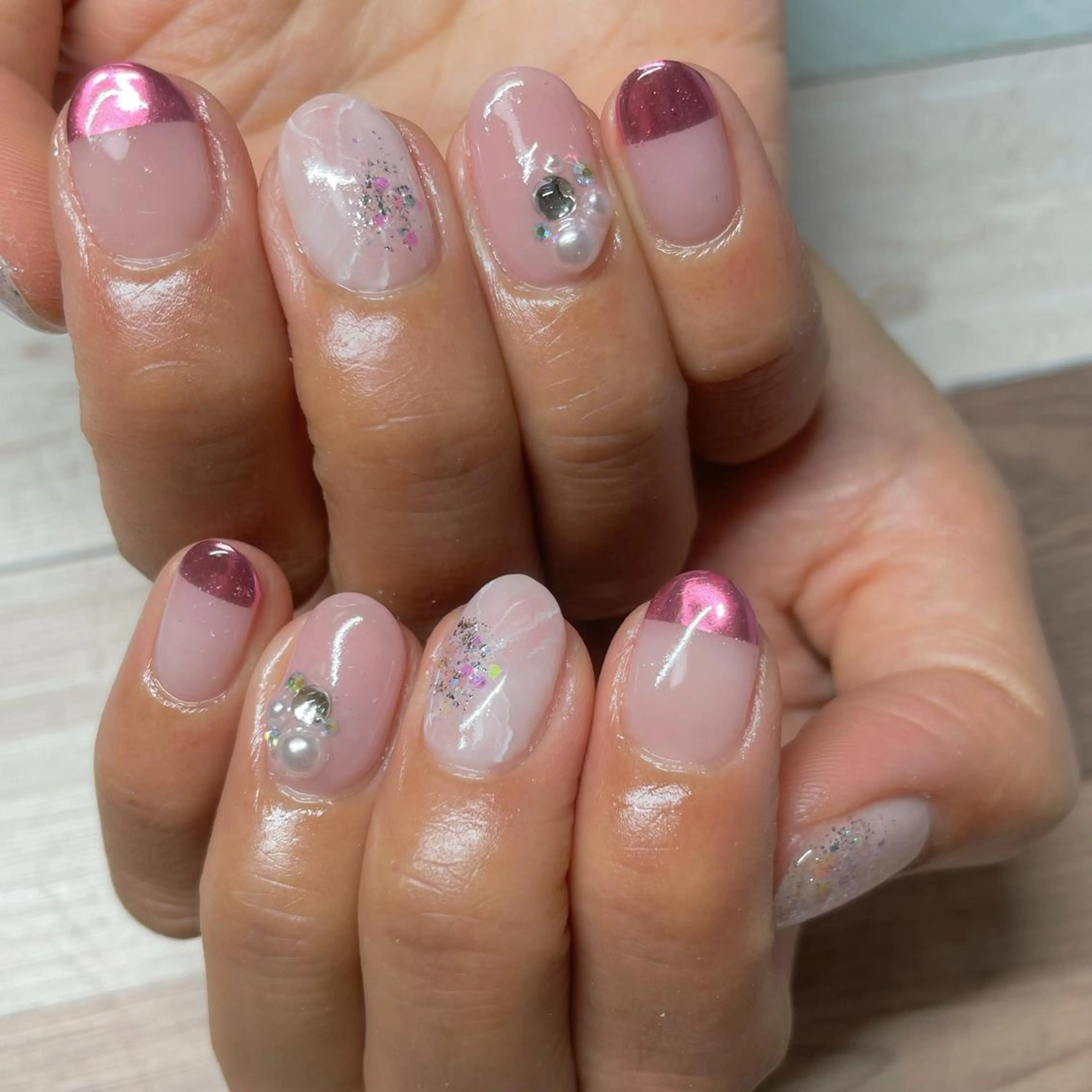 ネイル 持ち込み ピンク Nail Blue512所属・Nailist MINORIのネイルデザイン