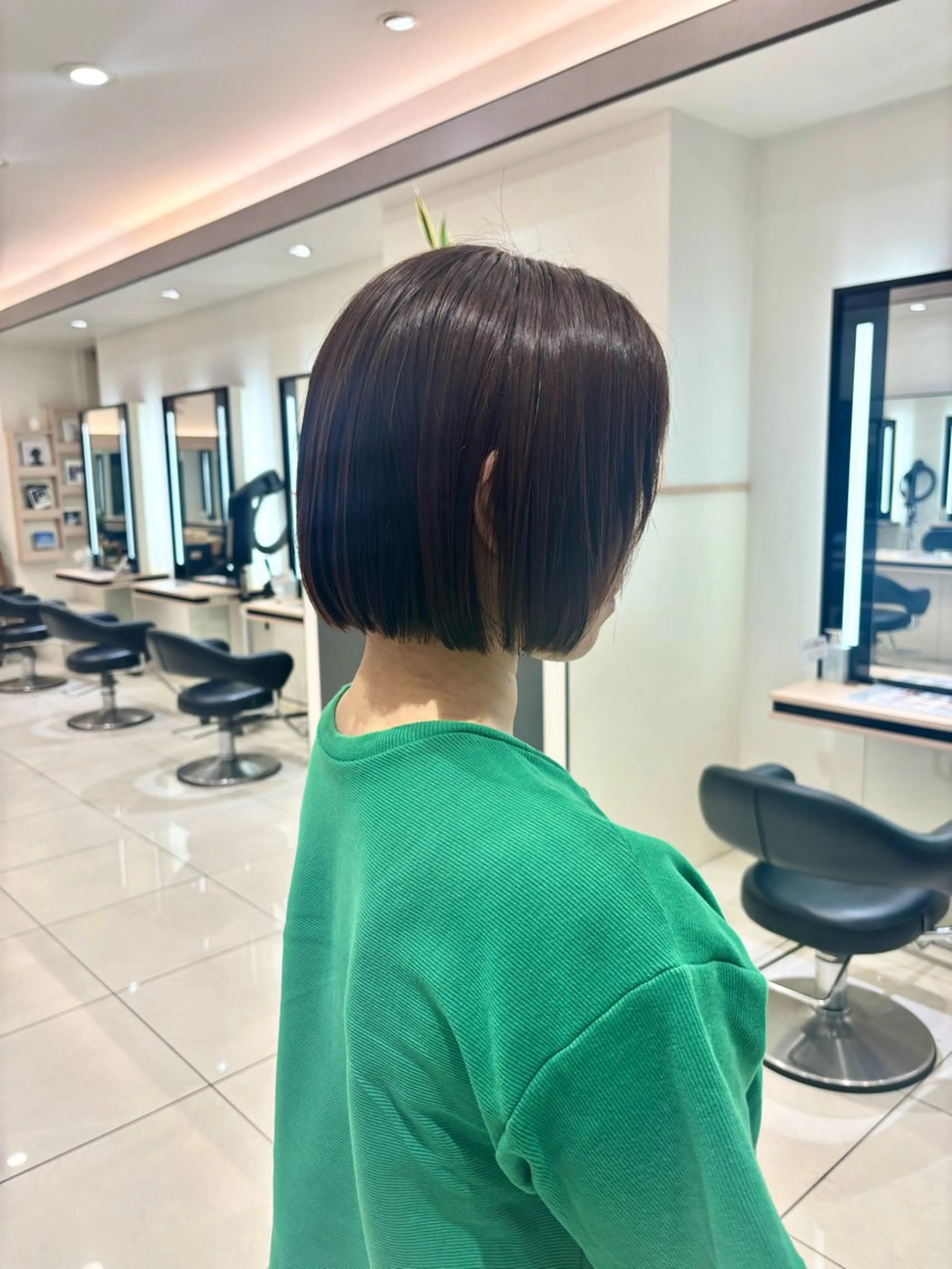 ショート ボブ SLASHスラッシュ 辻村  彩華のヘアスタイル