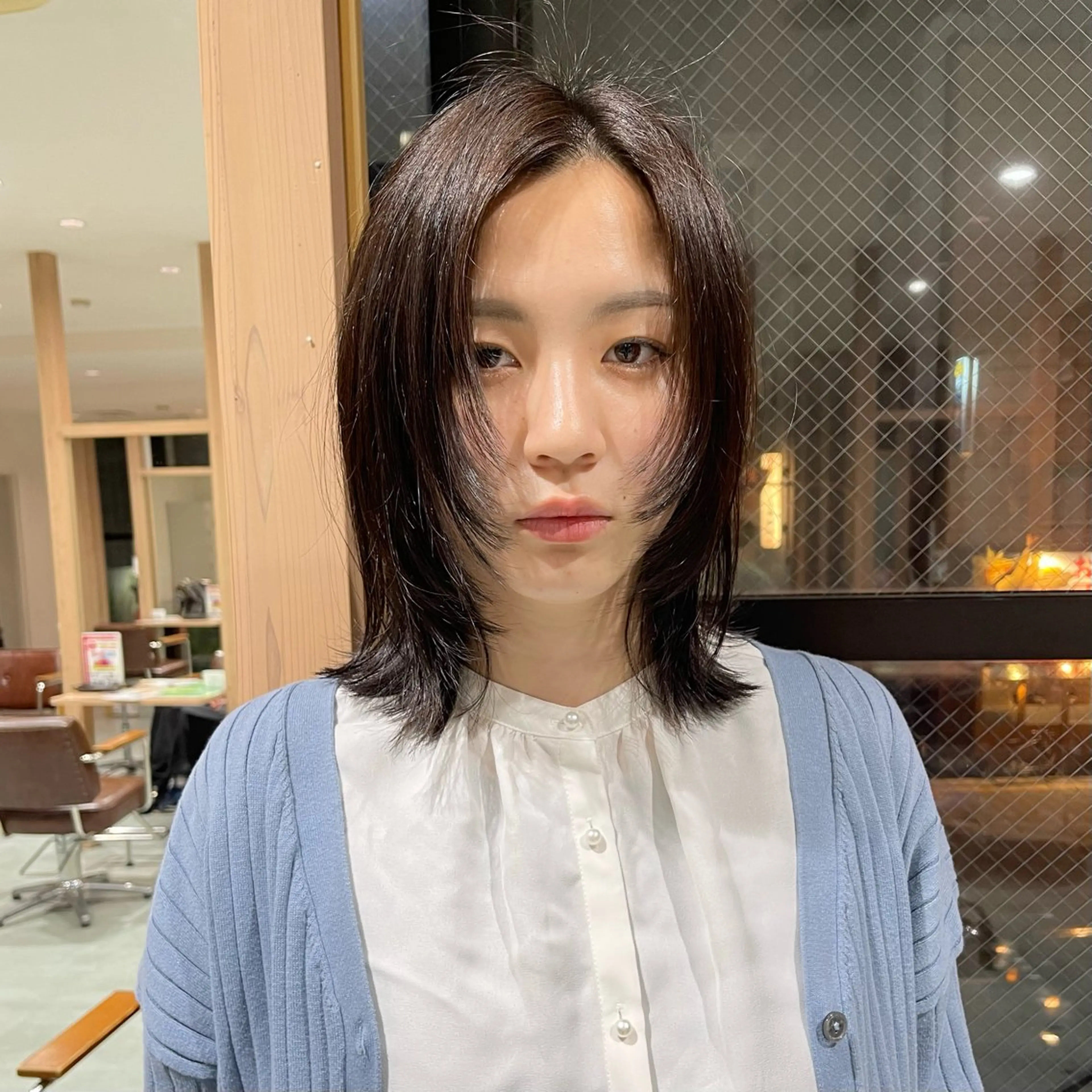 ミディアム 顔まわりレイヤー レイヤーカット 似合わせカット カット ヘアカラー 江藤貴基 レイヤー カット【駅徒歩⑥歩】のヘアスタイル