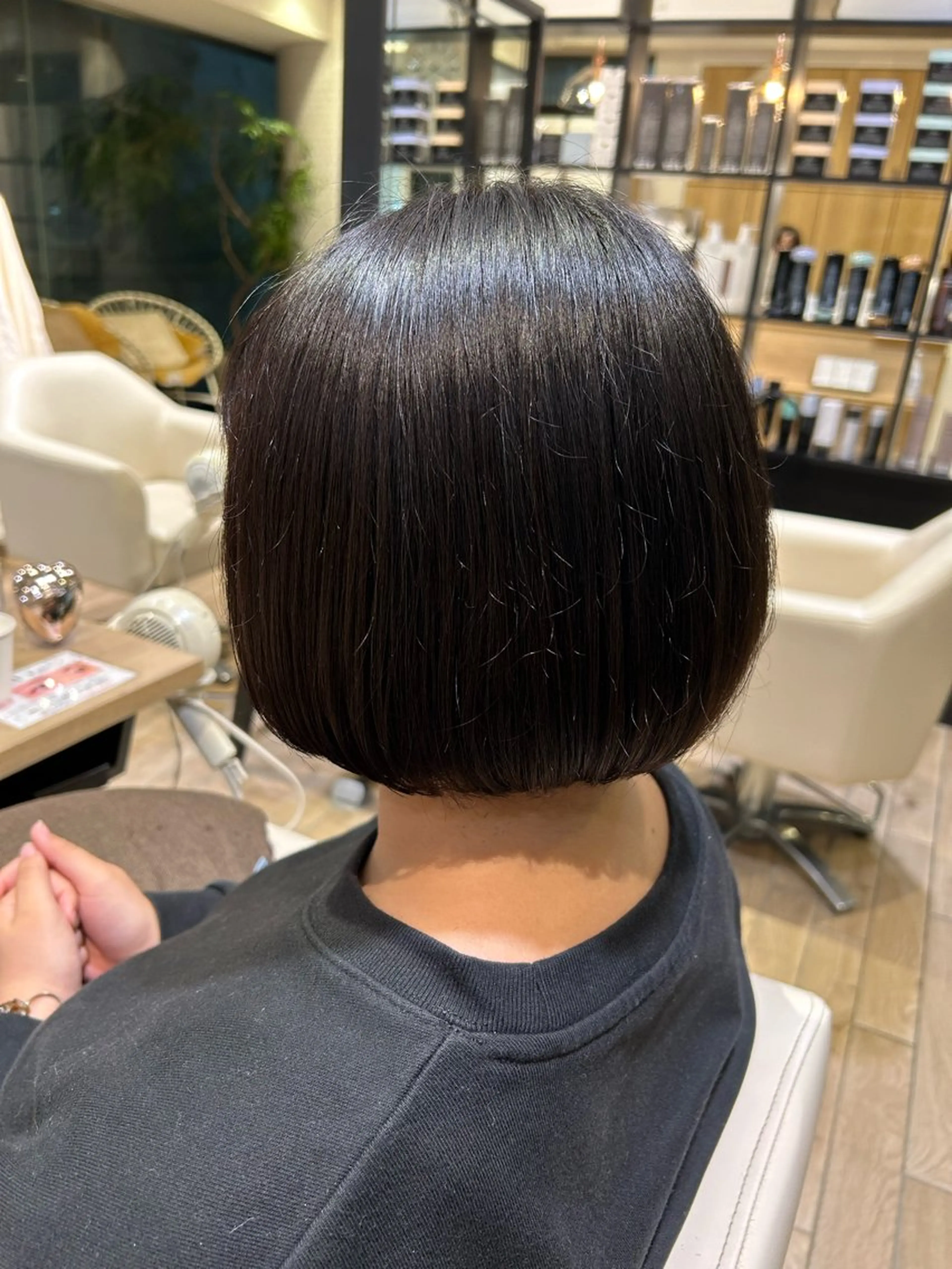 ミディアム ボブ 小顔カット 梅沢 優羽のヘアスタイル