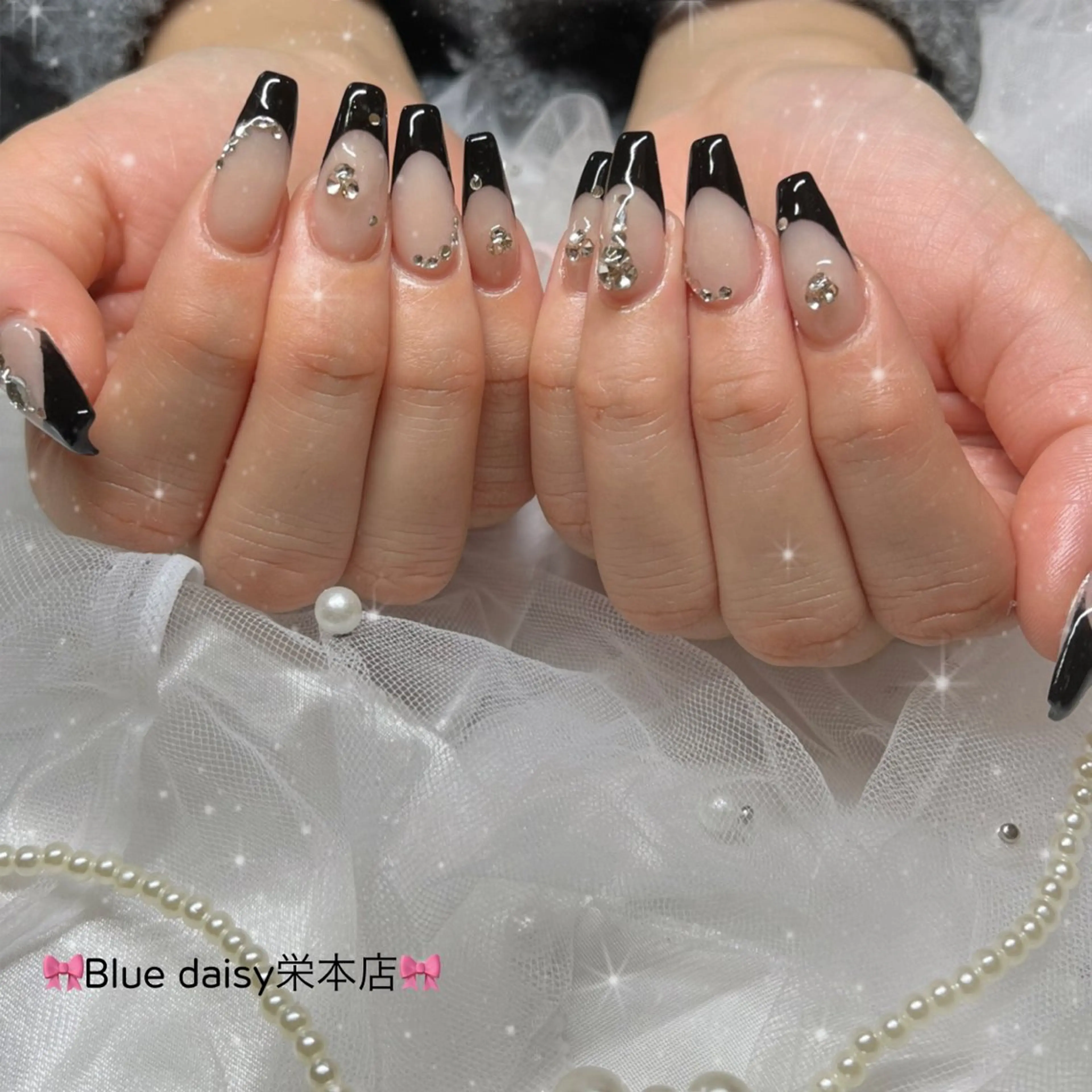 ネイル フレンチネイル ストーンネイル ハンドネイル BlueDaisy 栄本店のネイルデザイン