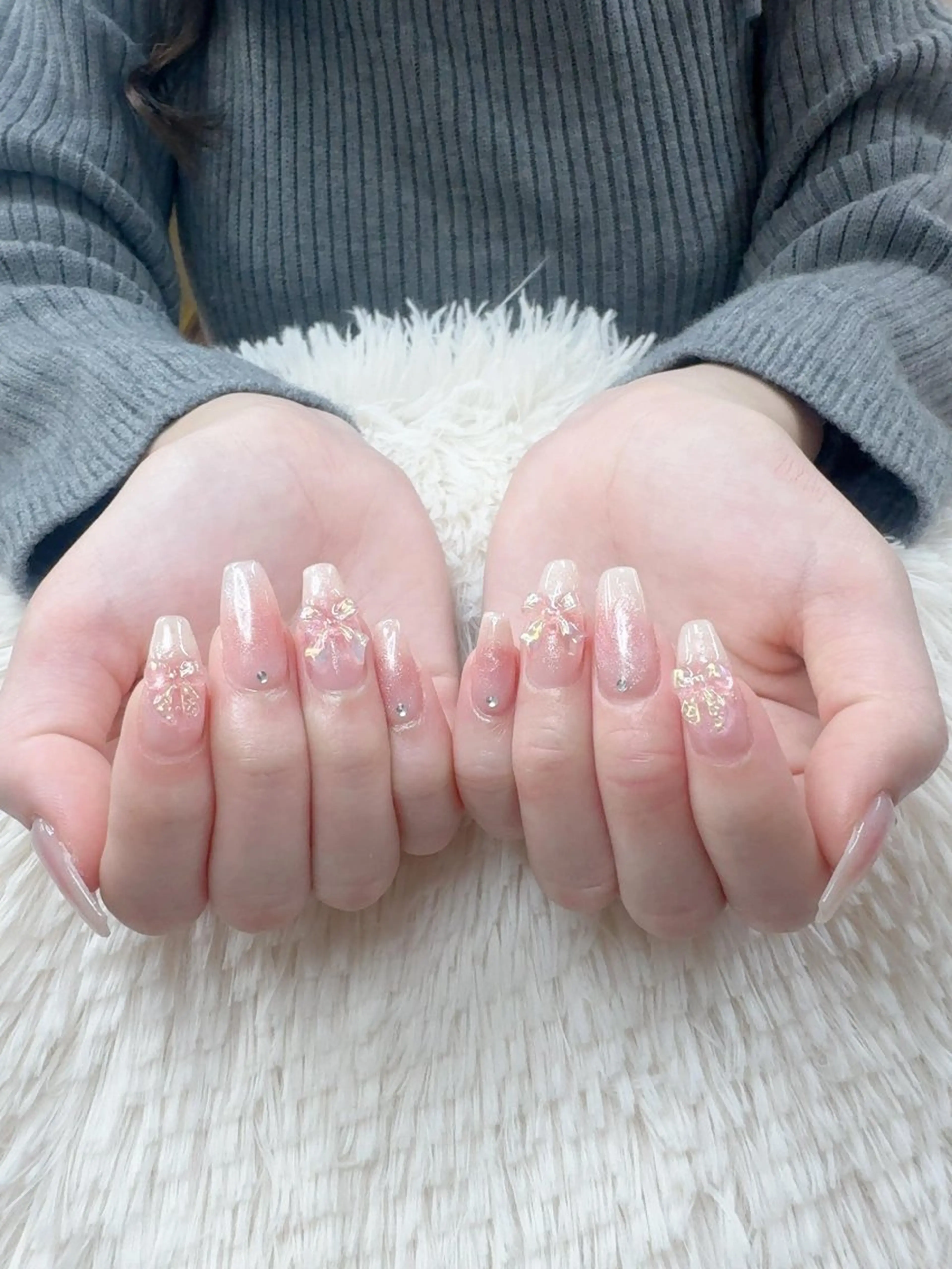 ネイル チークネイル 桜ネイル フレンチネイル ジェルネイル グラデーション ハンドネイル ハンドケア Hara Nail 【パラジェル使用】のネイルデザイン