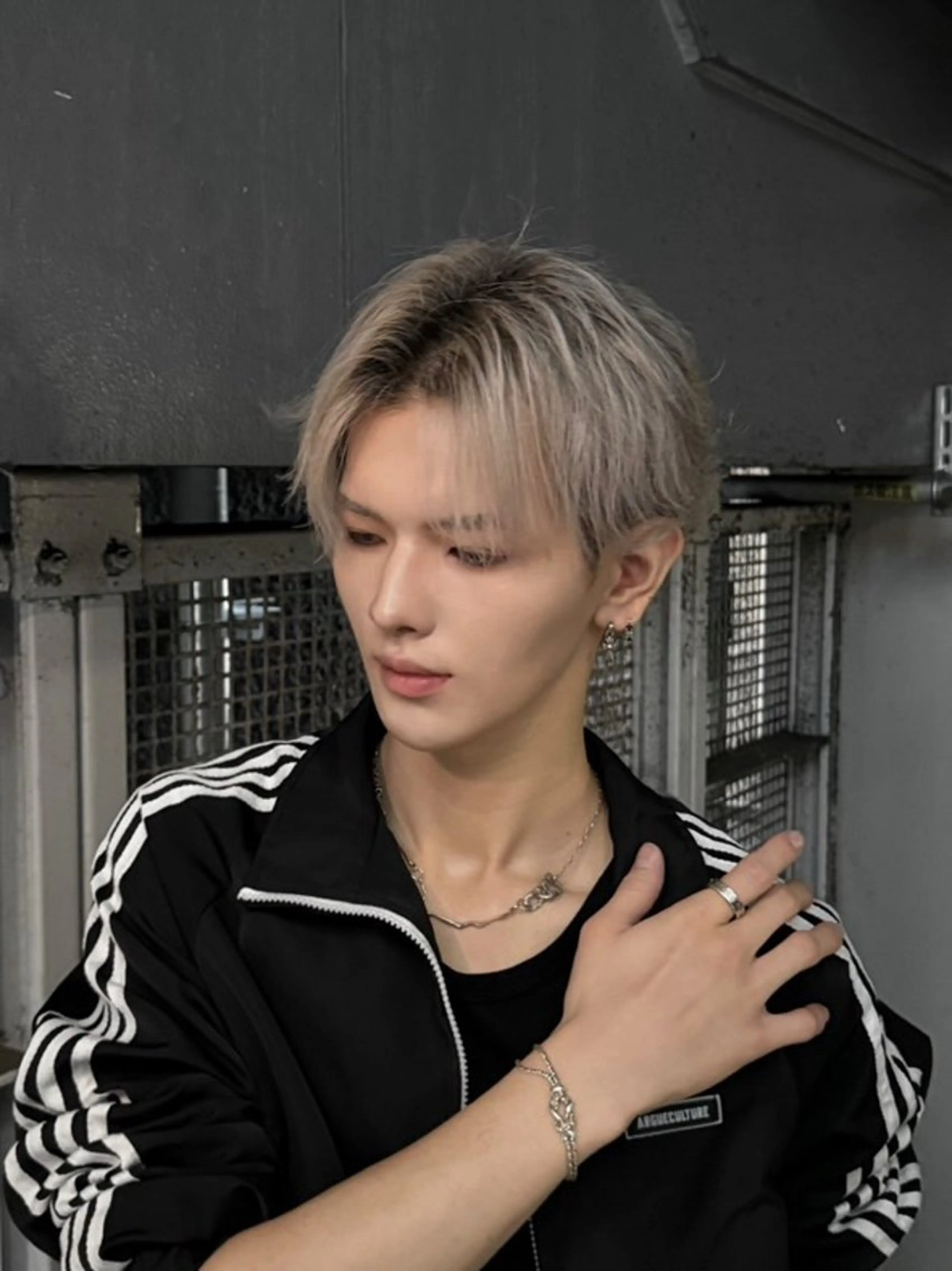 ミディアム メンズ センターパート メンズ韓国風 韓国風ヘア 韓国特化 なおきのヘアスタイル