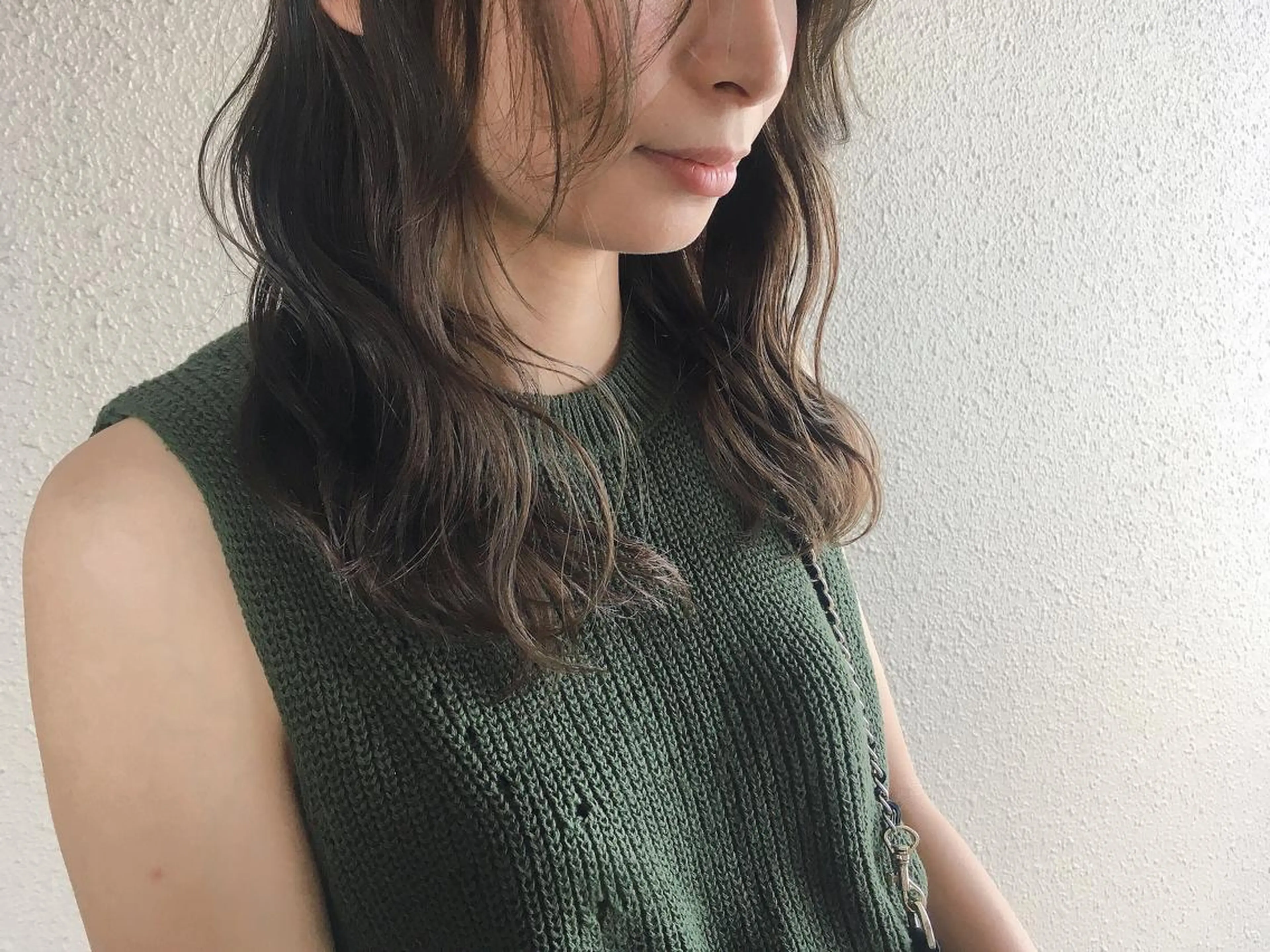 ミディアム カラー おくれ毛 サダハルカ ｜chouetteのヘアスタイル