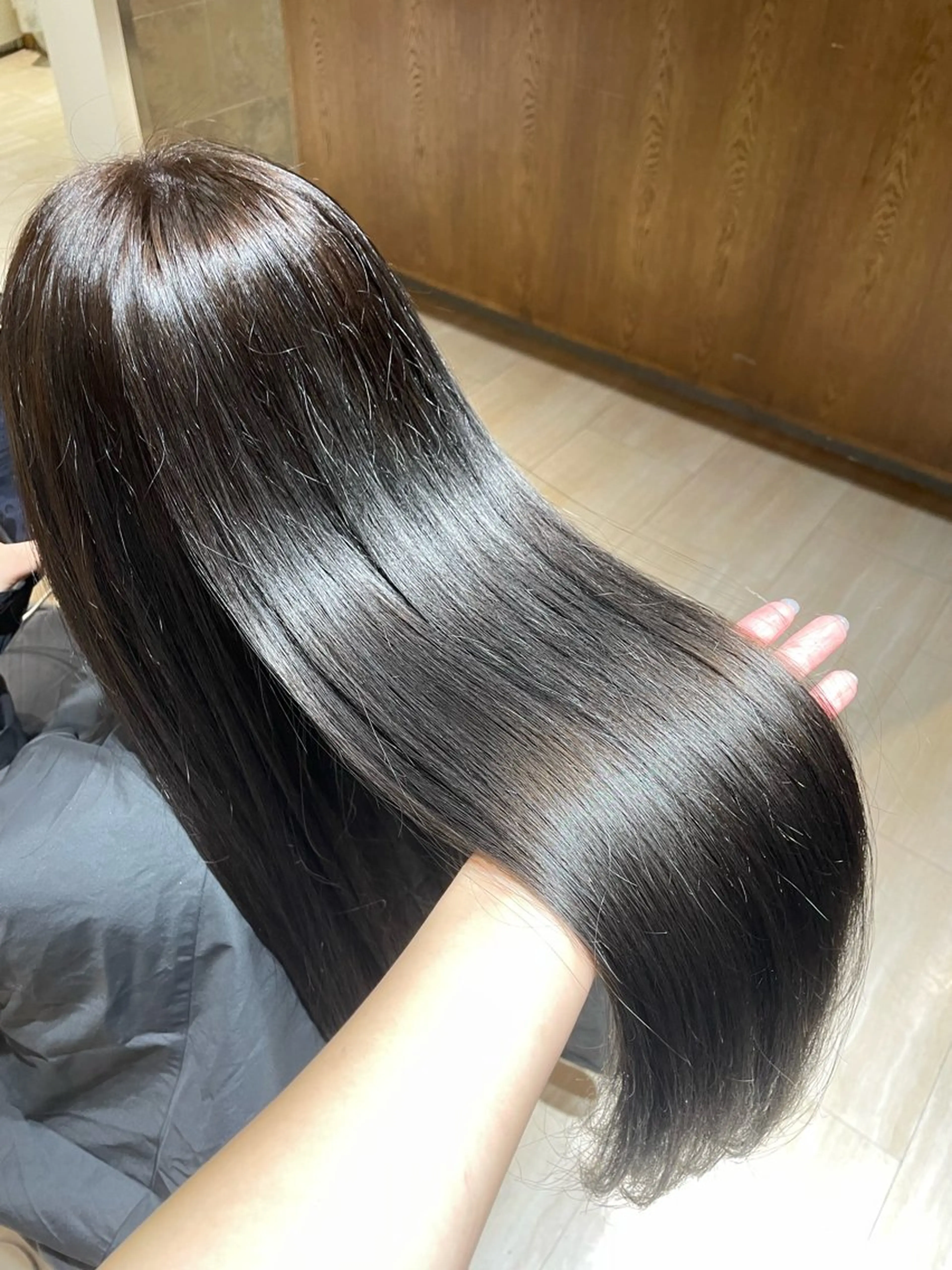 ロング カラー ベージュカラー オリーブベージュ 髪質改善 レイヤーカット/ アレンジ/うみのヘアスタイル