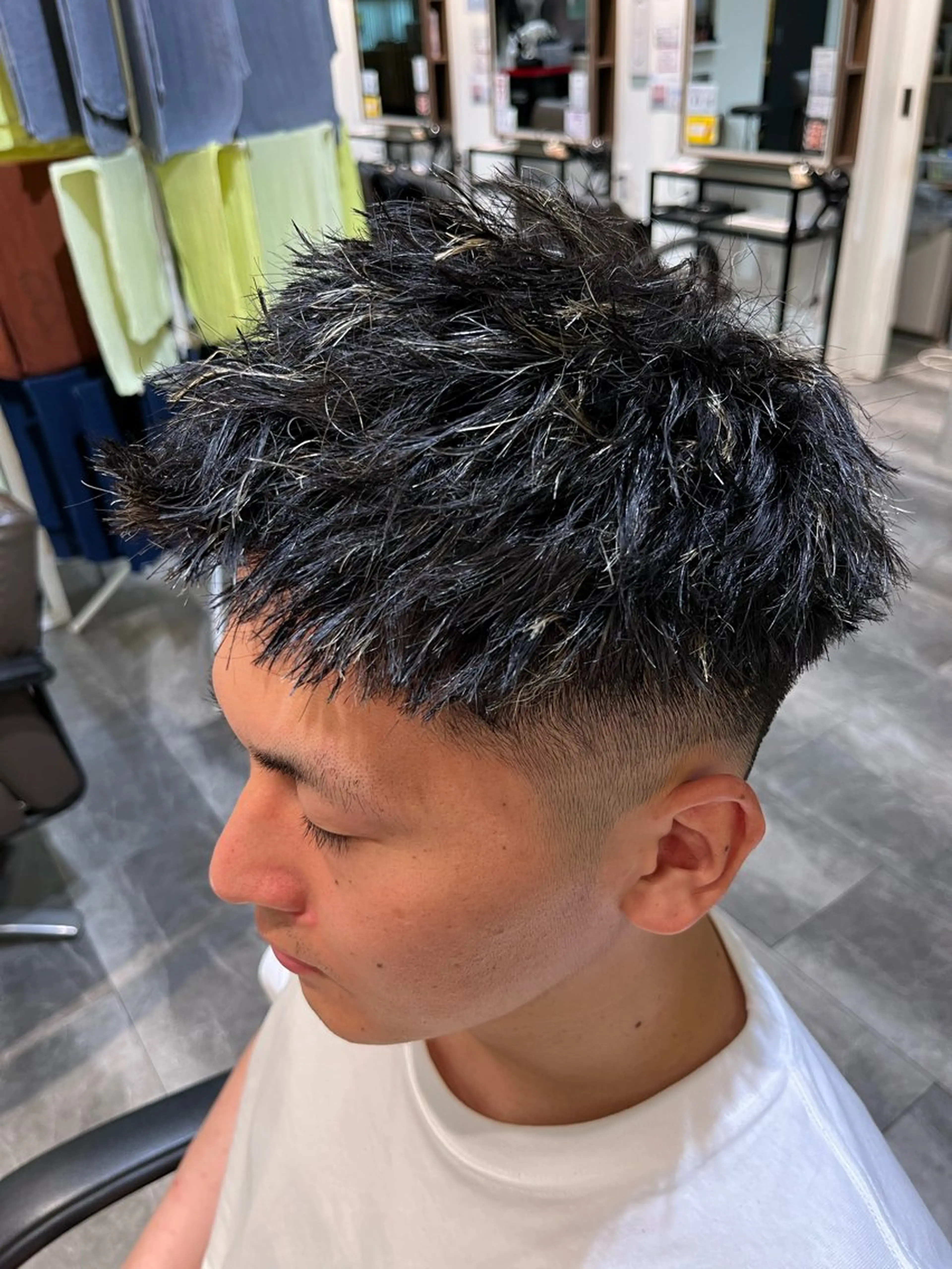 カラー メンズ メンズメッシュ メンズパーマ メンズツイストパーマ メッシュ ツイストパーマ 🔥坂本 リョウ🔥のヘアスタイル