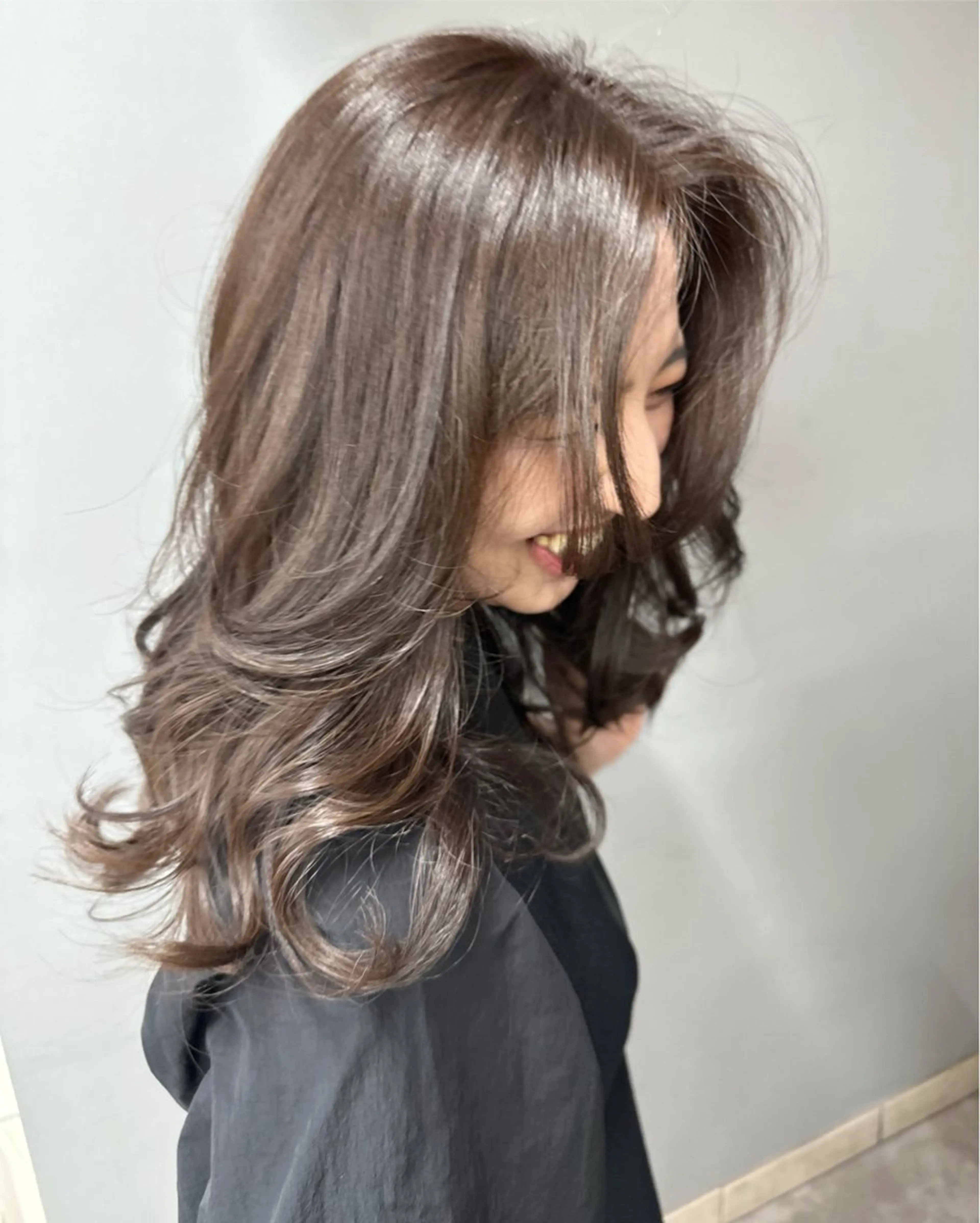 ロング 星野 菜月のヘアスタイル