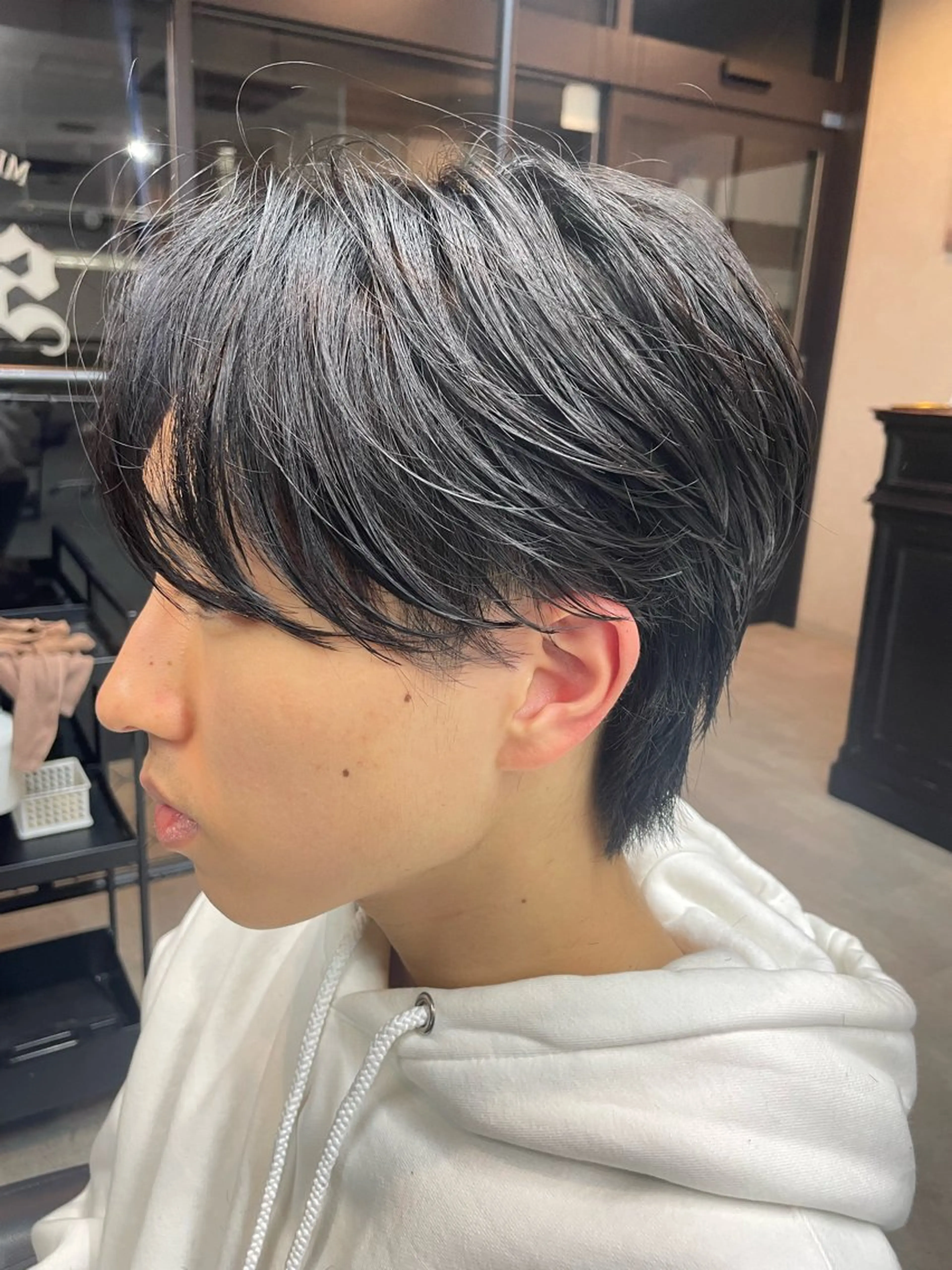 ミディアム カット 石井 圭祐のヘアスタイル