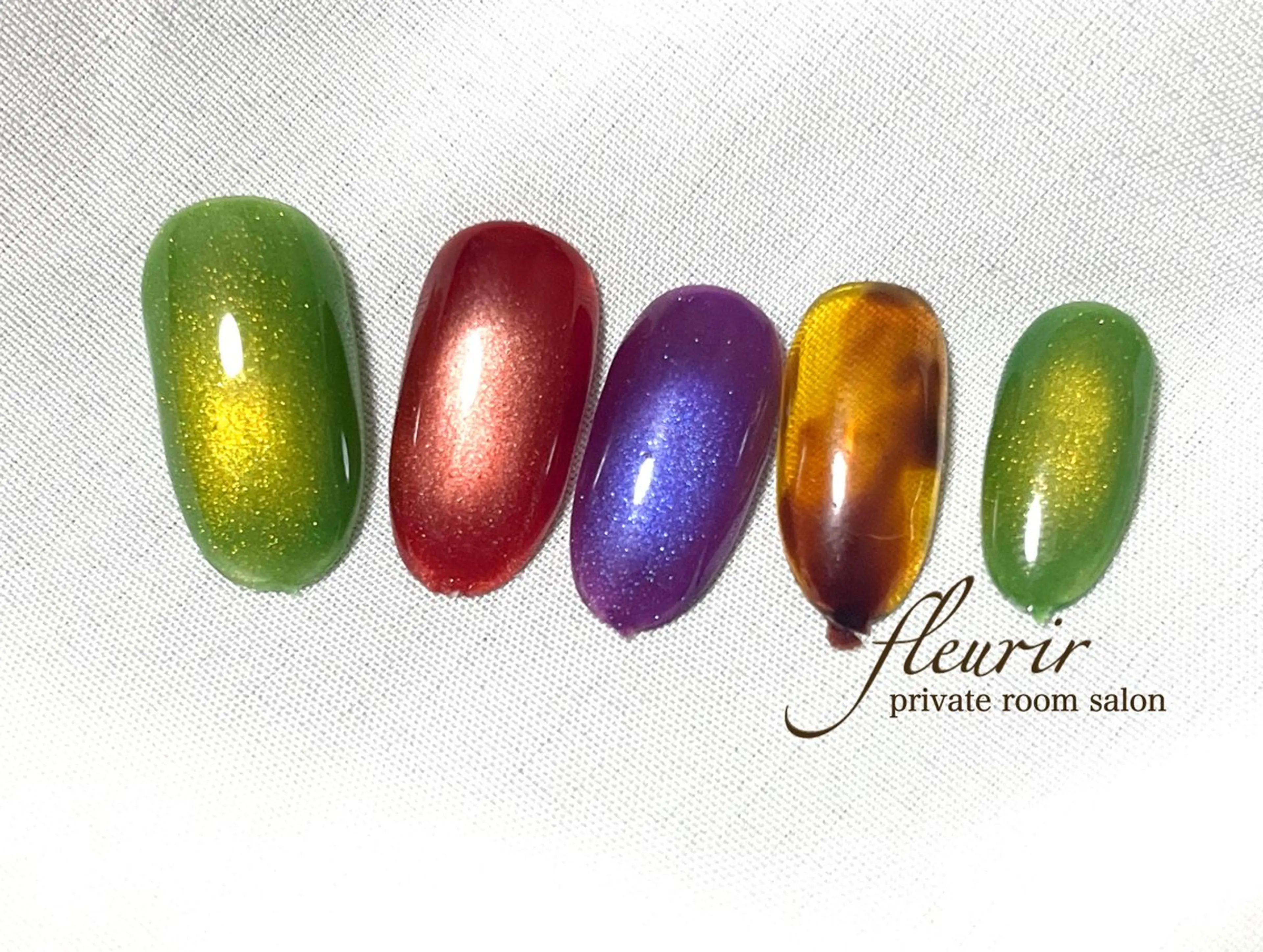 ネイル べっ甲ネイル ブルー グリーン マグネットネイル 赤色 フルリール 【プライベートサロンのネイルデザイン