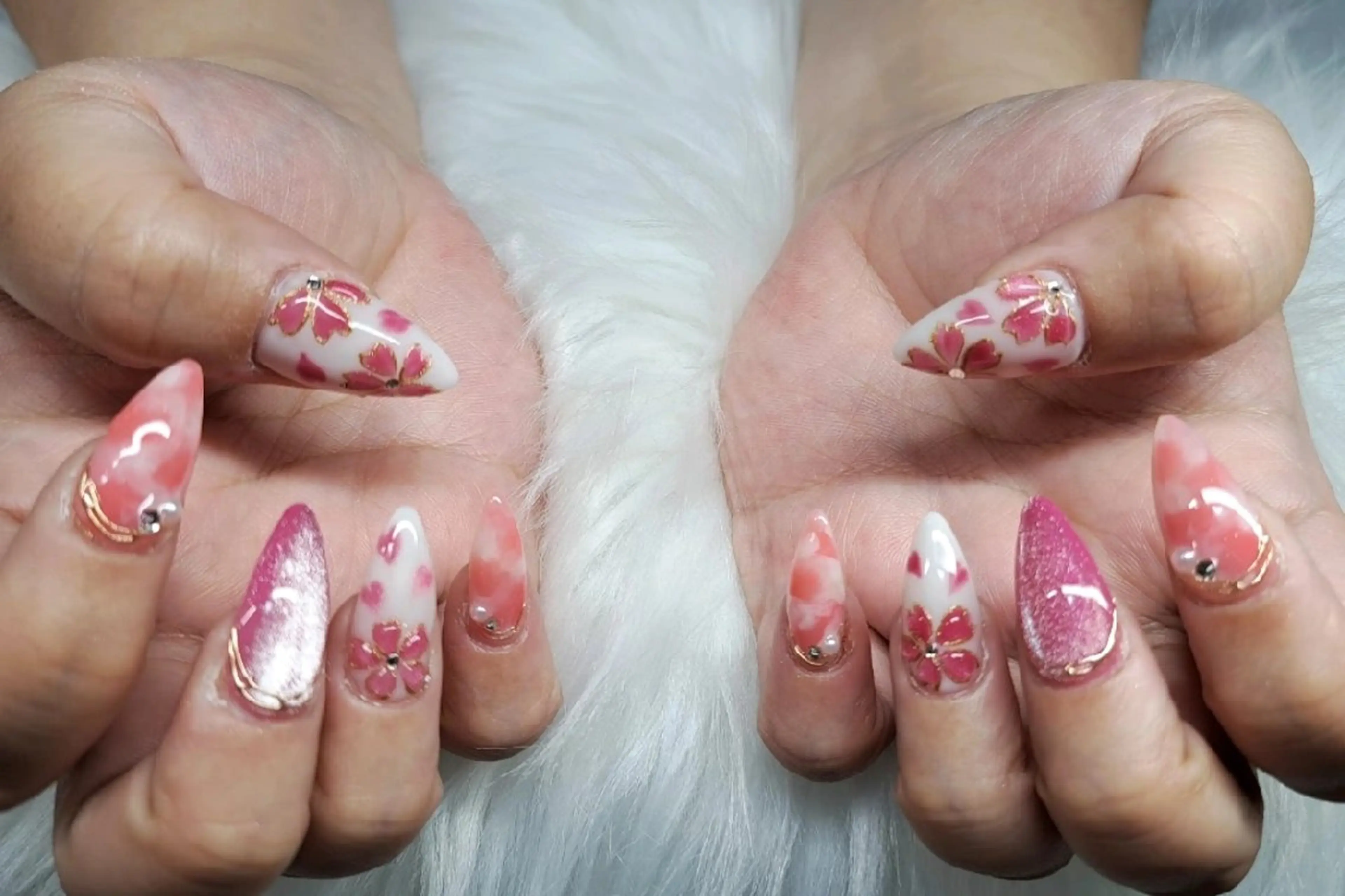 ネイル ハンドネイル 小川 真里奈のネイルデザイン