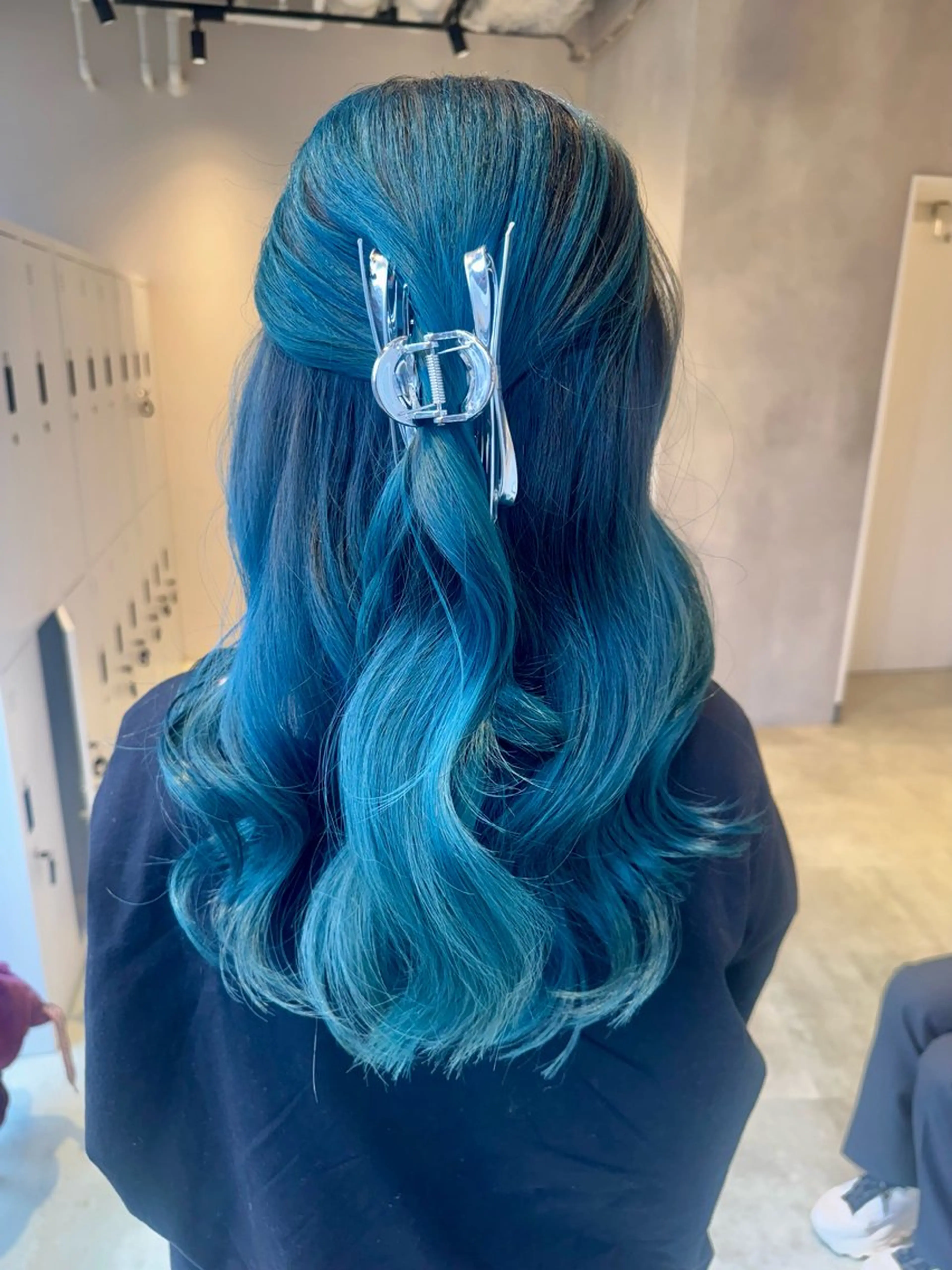 カラー アクアカラー ブルーカラー カット ヘアカラー トリートメント 透明感カラー✨艶髪 制作🌱山根あゆみのヘアスタイル