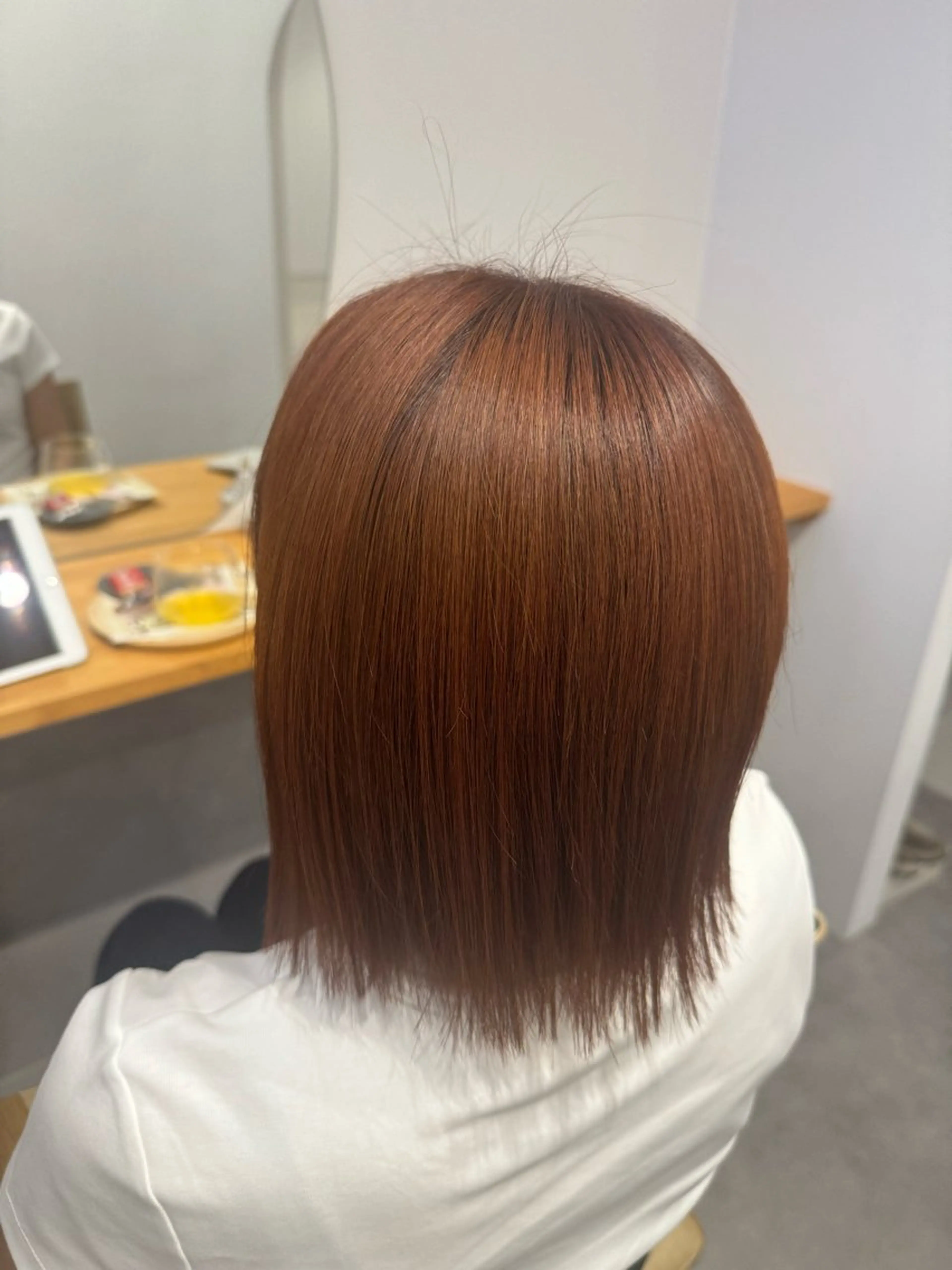 カラー 坪井 れあのヘアスタイル