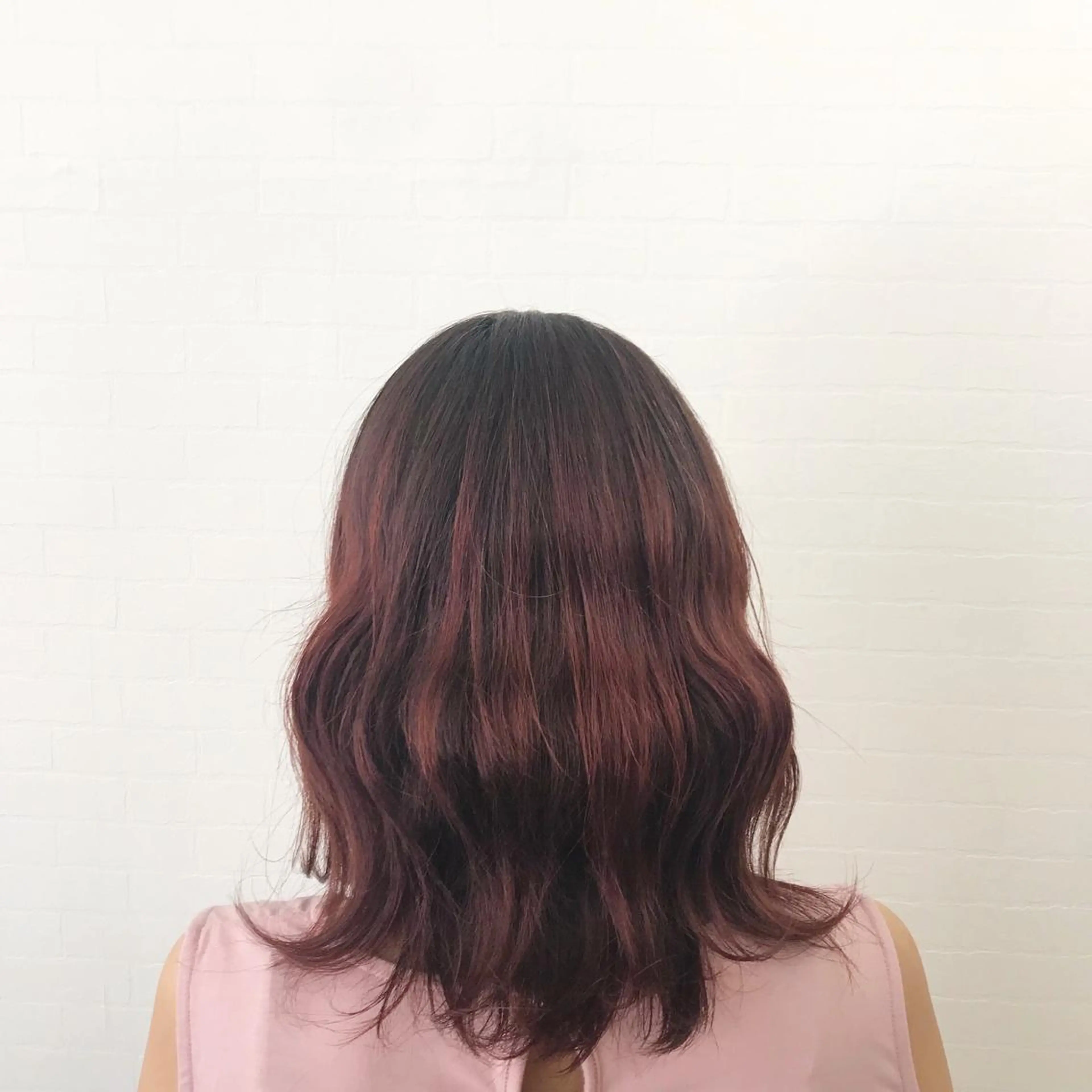 セミロング カラー オリーブ/アッシュ やわらか透明感カラーのヘアスタイル