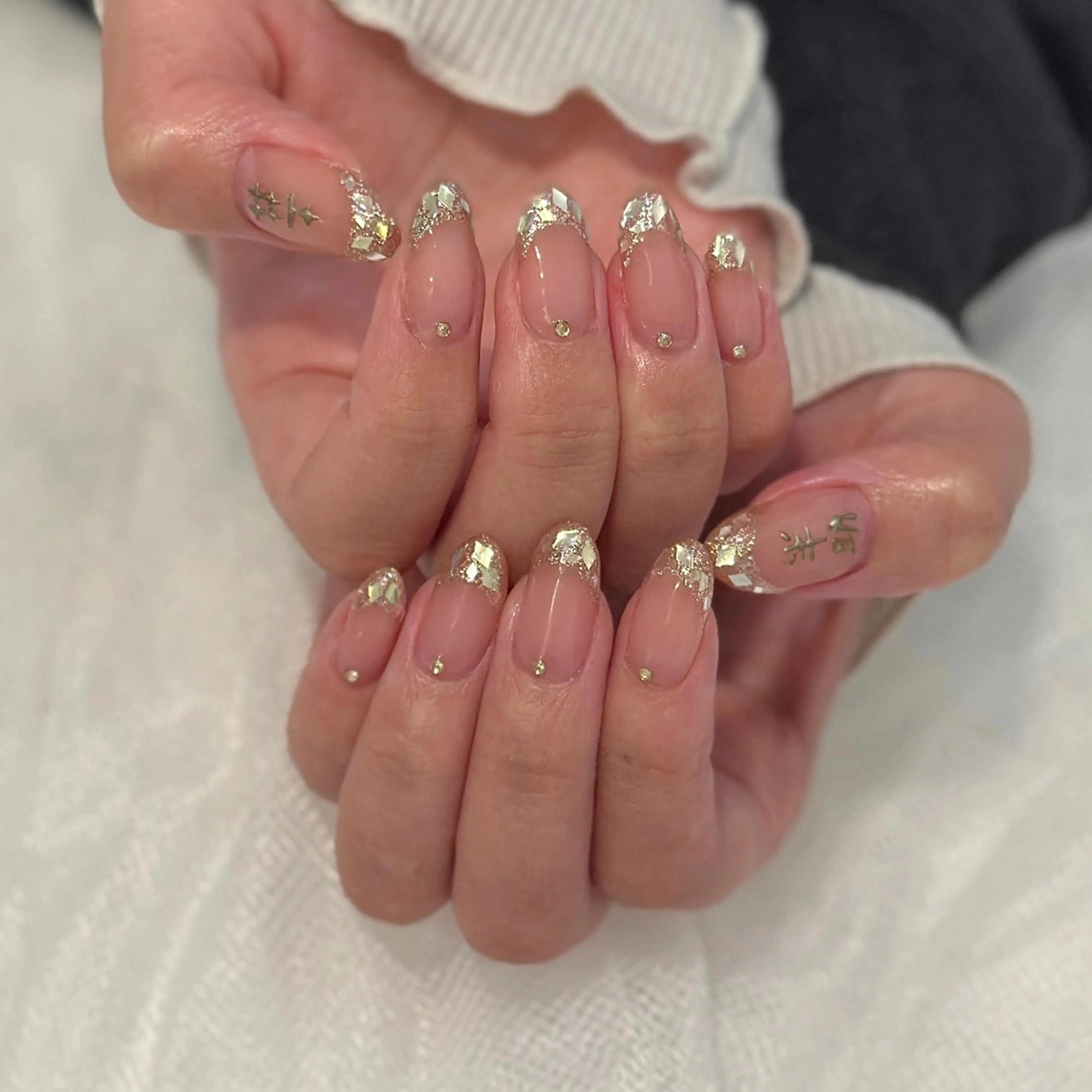 〈 オフ込み 〉ガラスフレンチネイル / 透明感 x キラキラ💍の写真