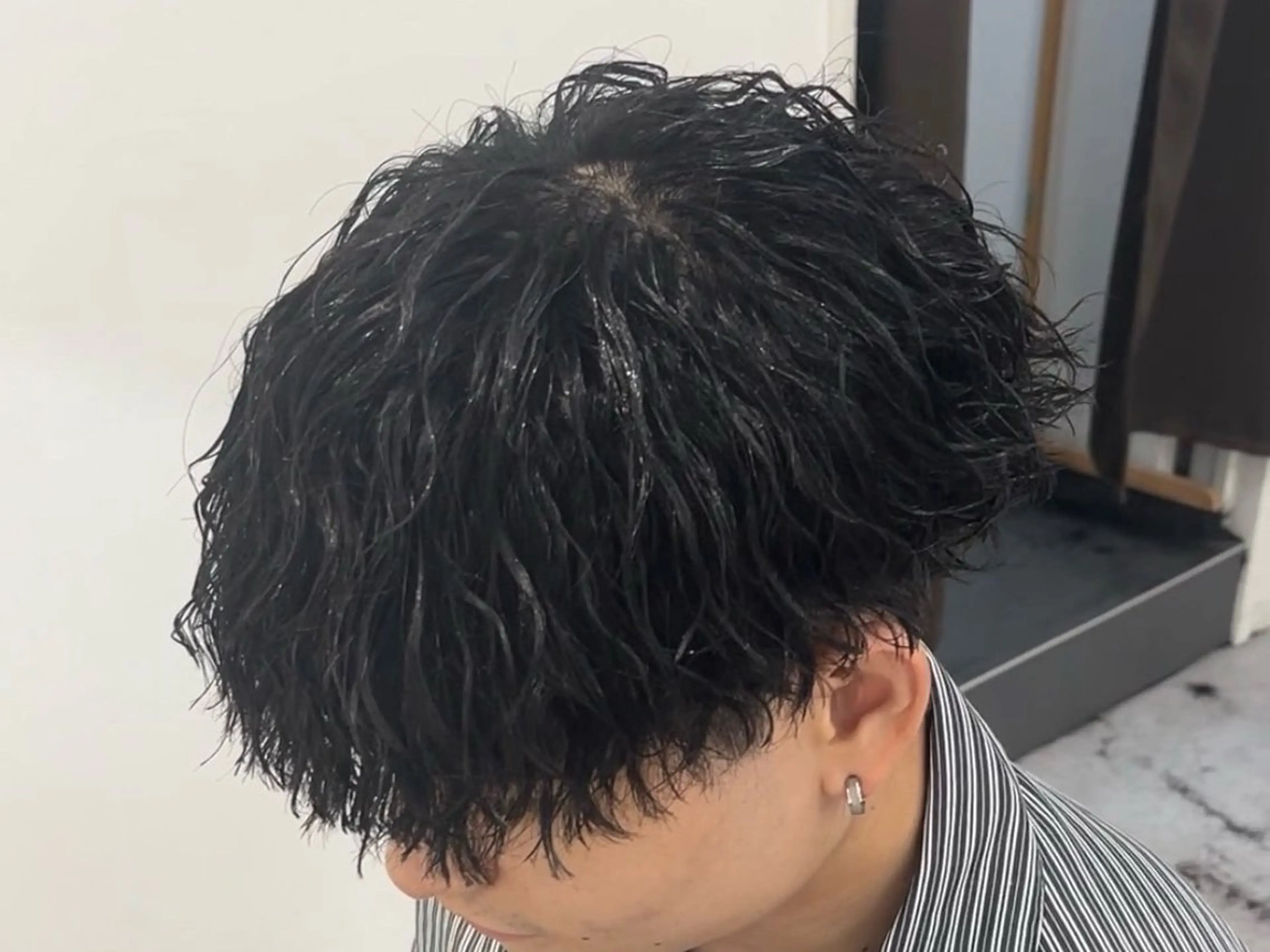 パーマ メンズ 佐々木 輝のヘアスタイル