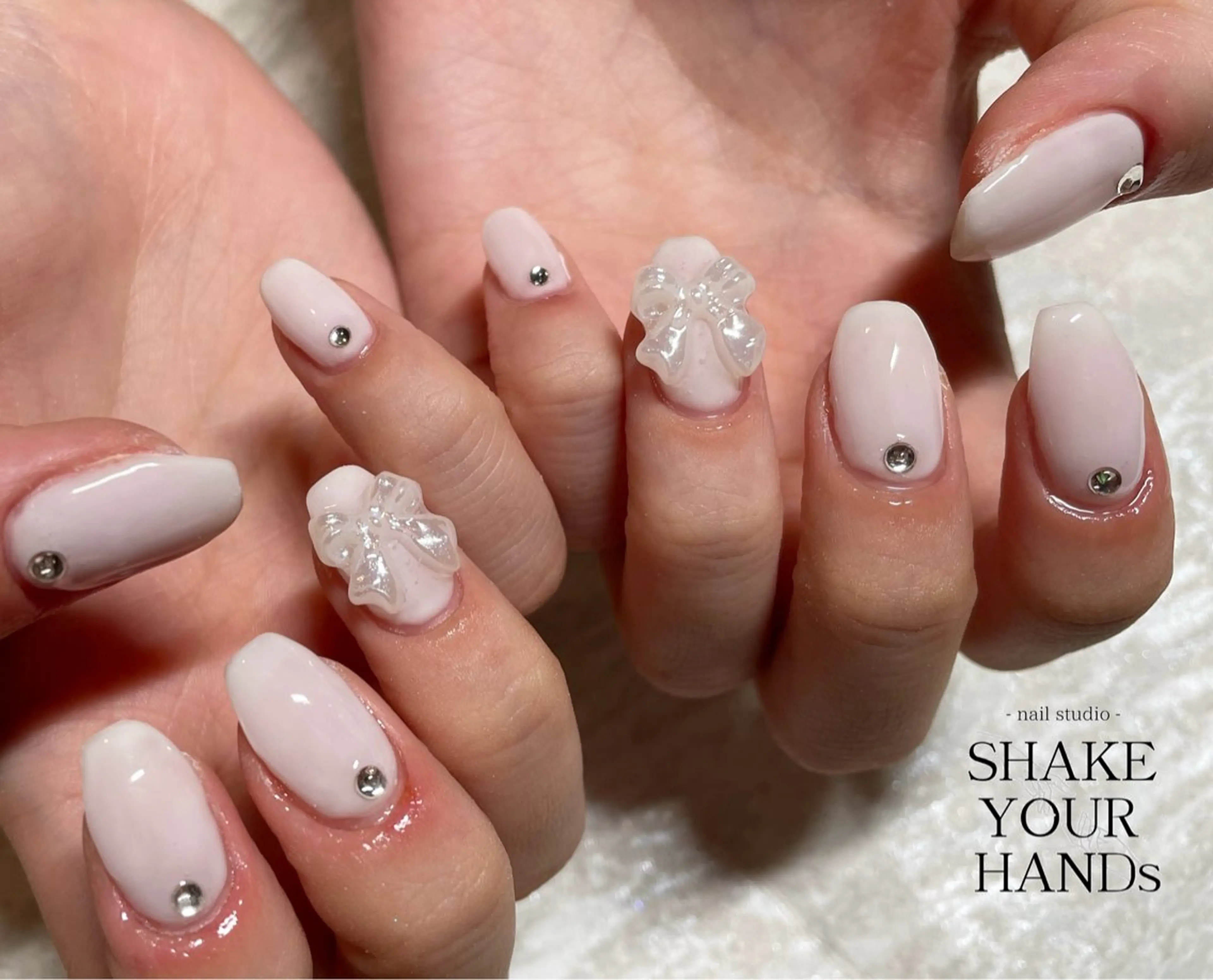 ネイル ネイルスタジオ シェイクユアハンズのネイルデザイン