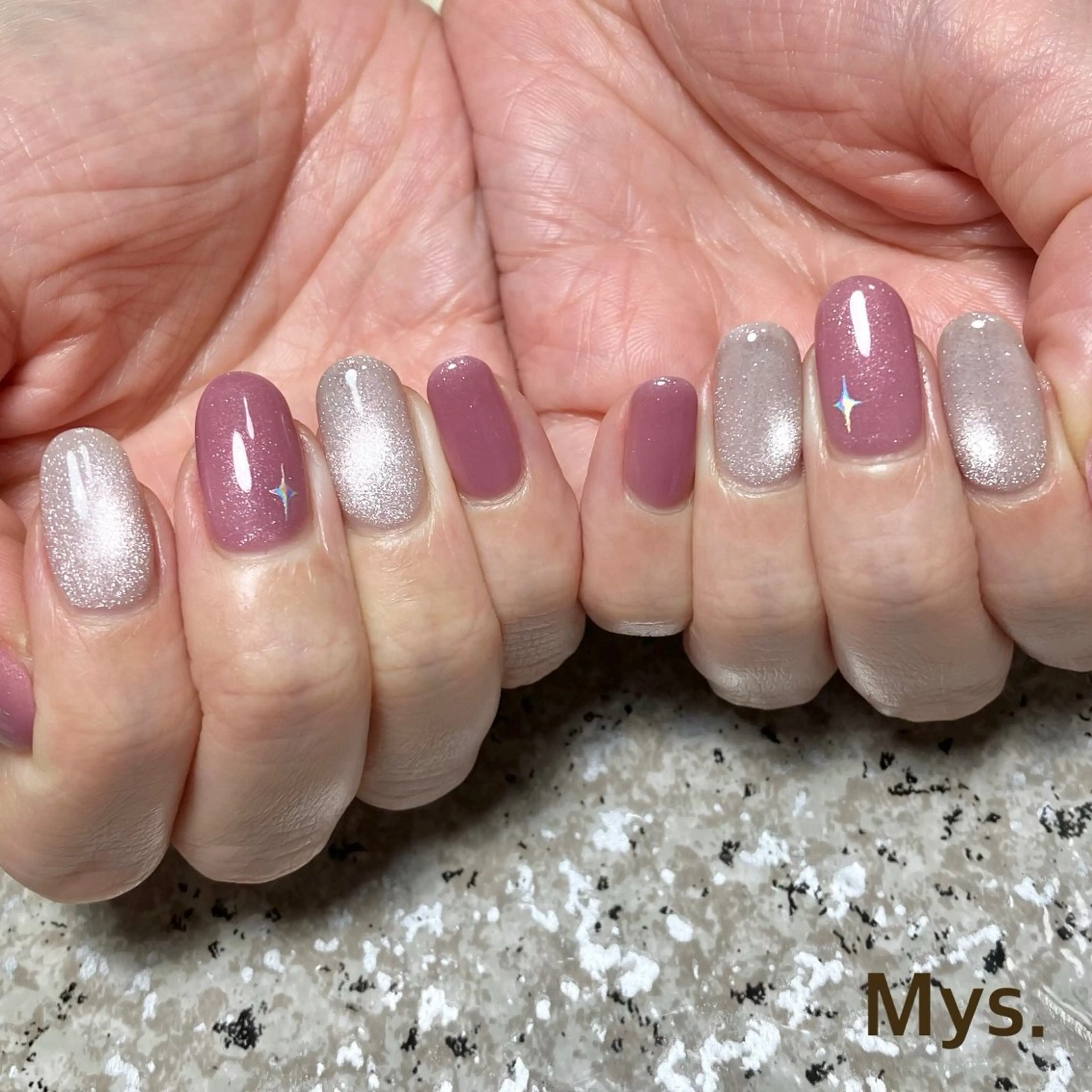 ネイル マグネットネイル ハンドネイル Mys. 三上紗紀のネイルデザイン