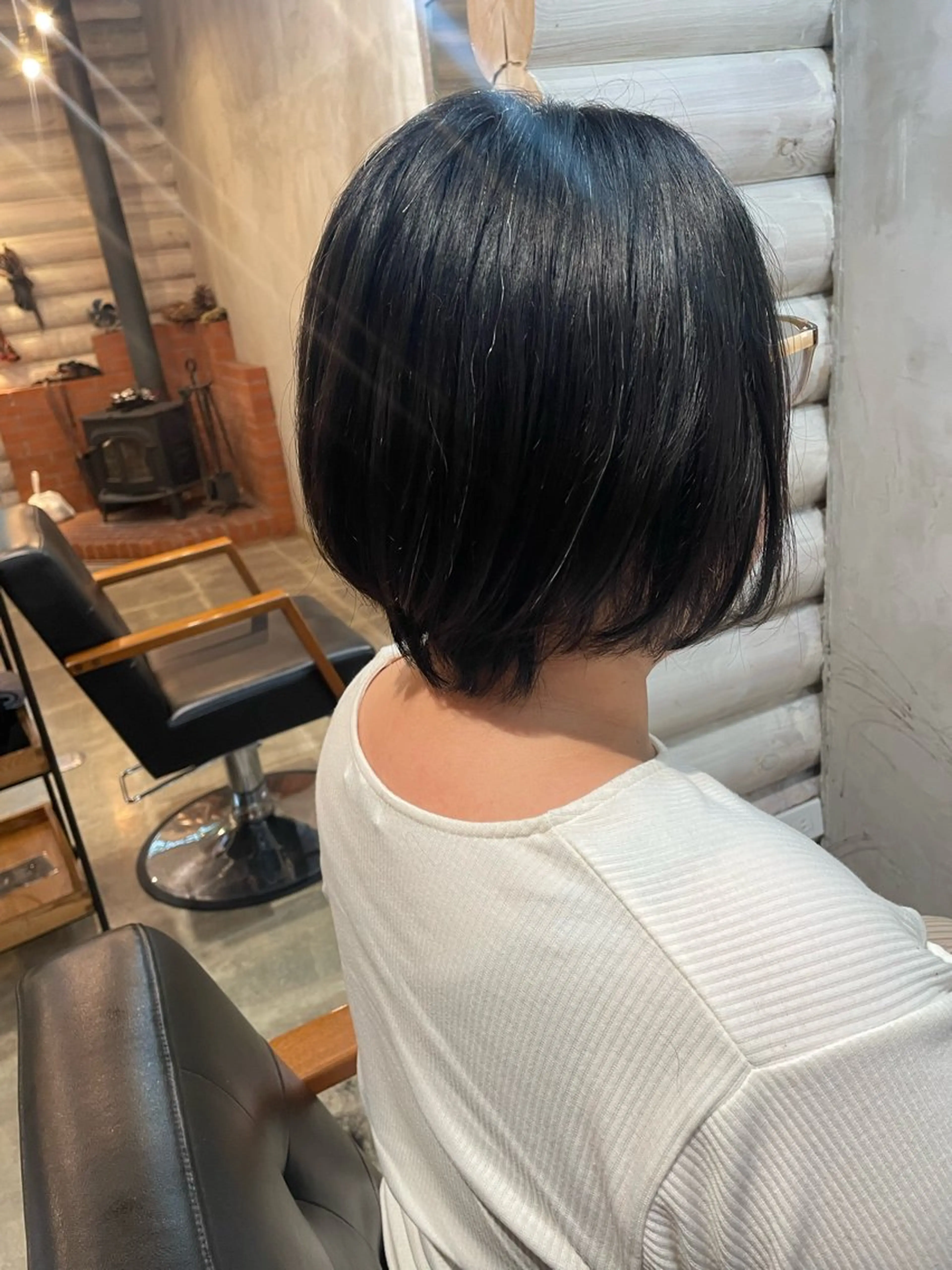 ショート ショートヘア 🐾及部 艶髪/艶 カラーショート/ボブのヘアスタイル