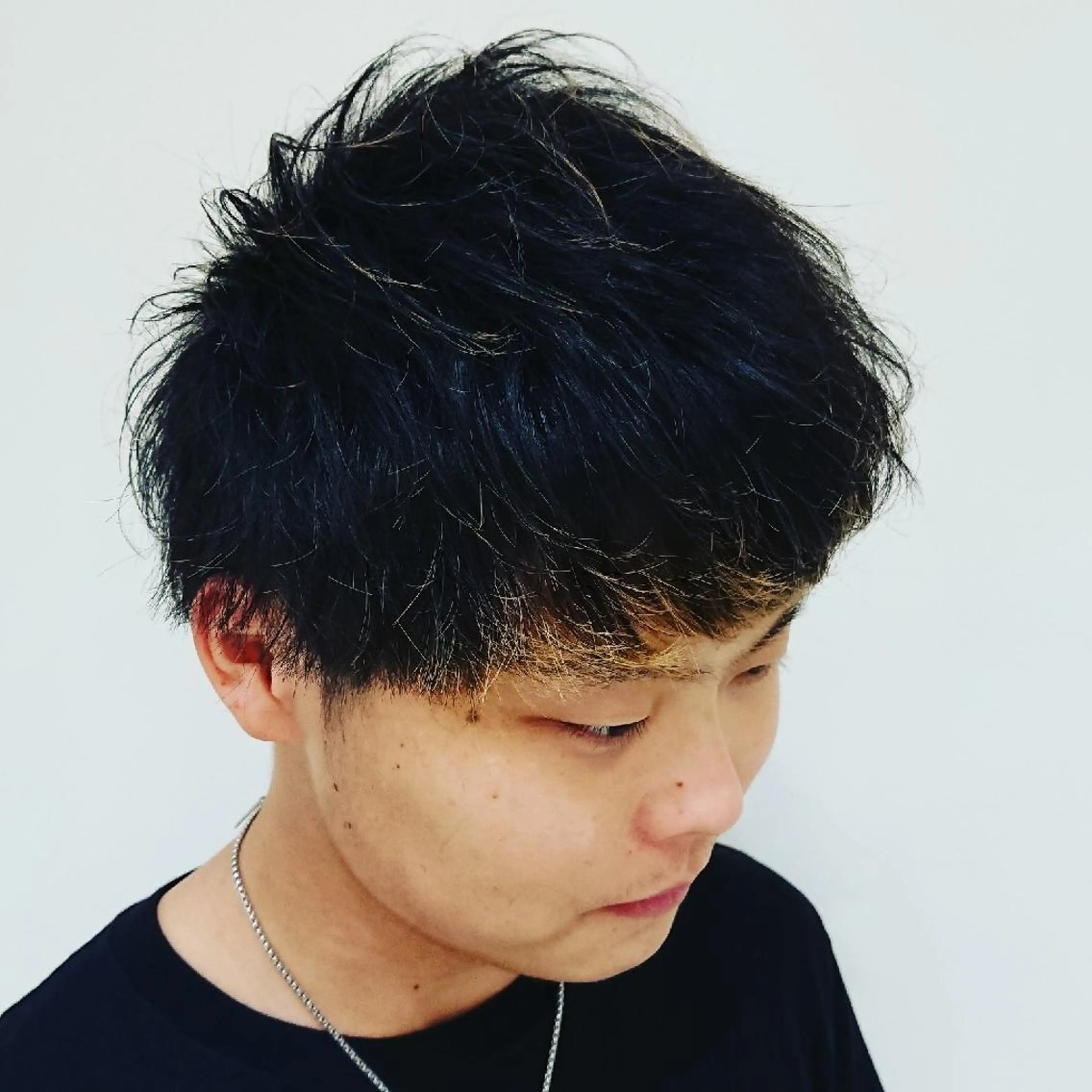 メンズ アップバング メンズブリーチ マッシュ メンズパーマ カット パーマ ブリーチ/ヘアケア/ 艶髪/イギチハルのヘアスタイル