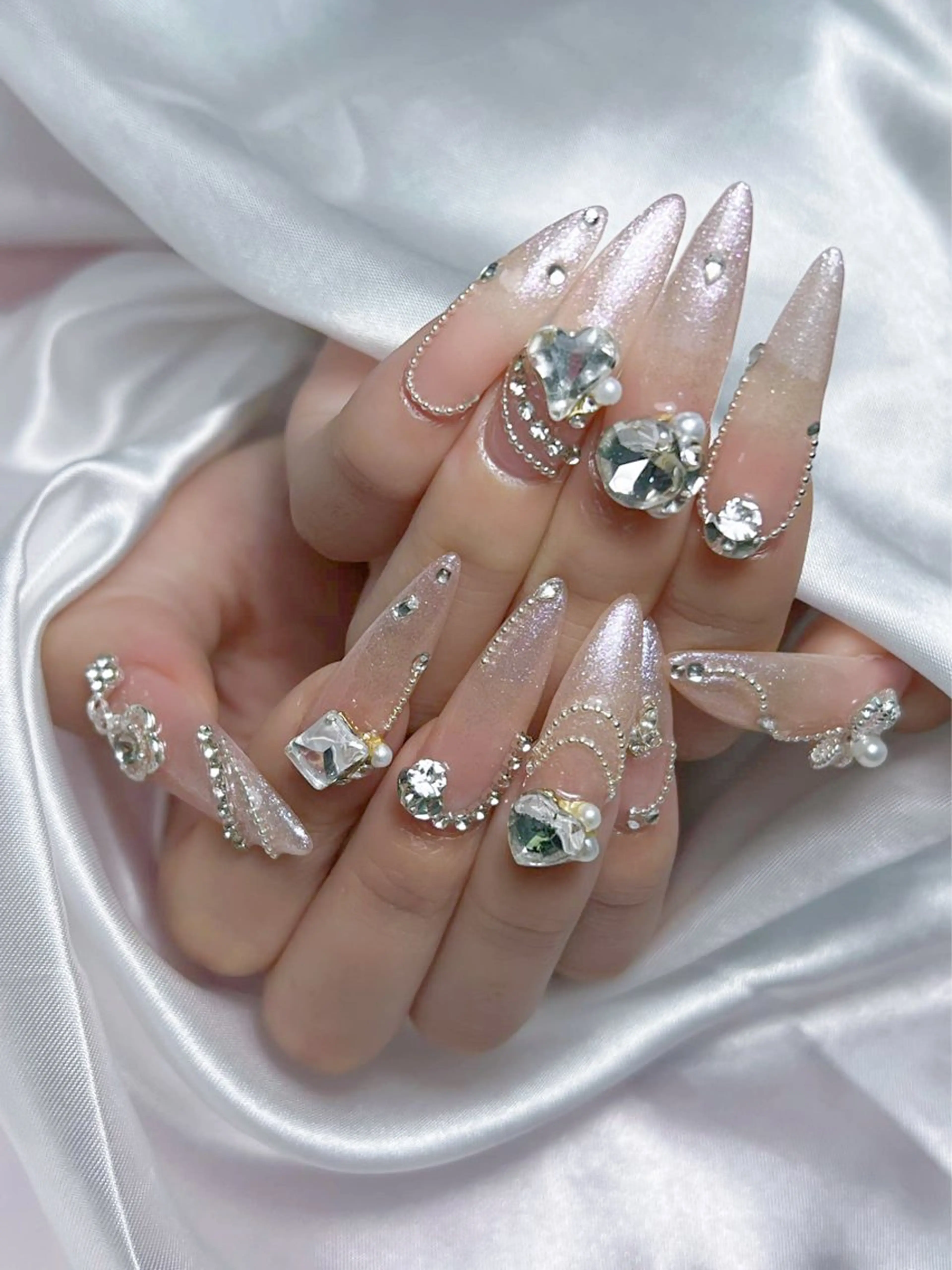 ネイル ハンドネイル LEELA NAIL STUDIO所属・LEELA NAIL STUDIOのネイルデザイン