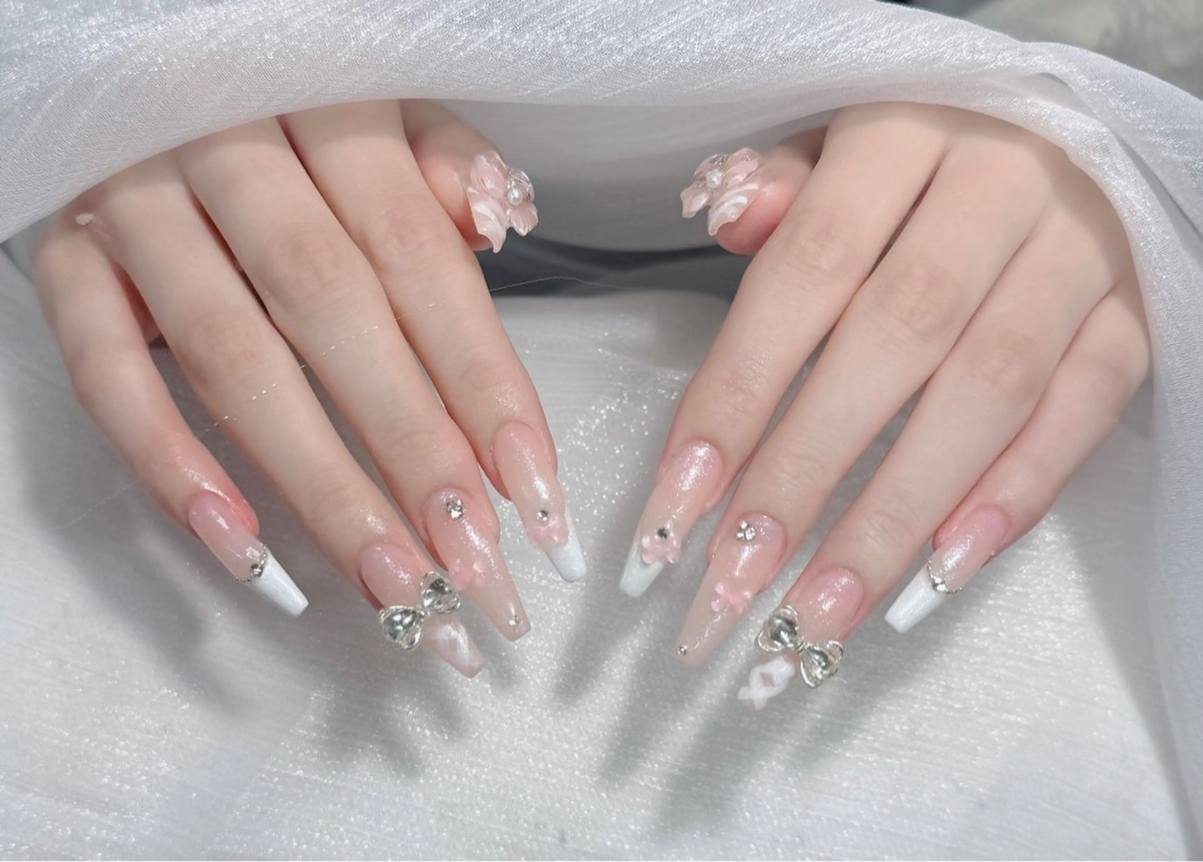 ネイル アートネイル フレンチネイル ジェルネイル 韓国ネイル マグネットネイル ハンドネイル Lenie Nailsのネイルデザイン