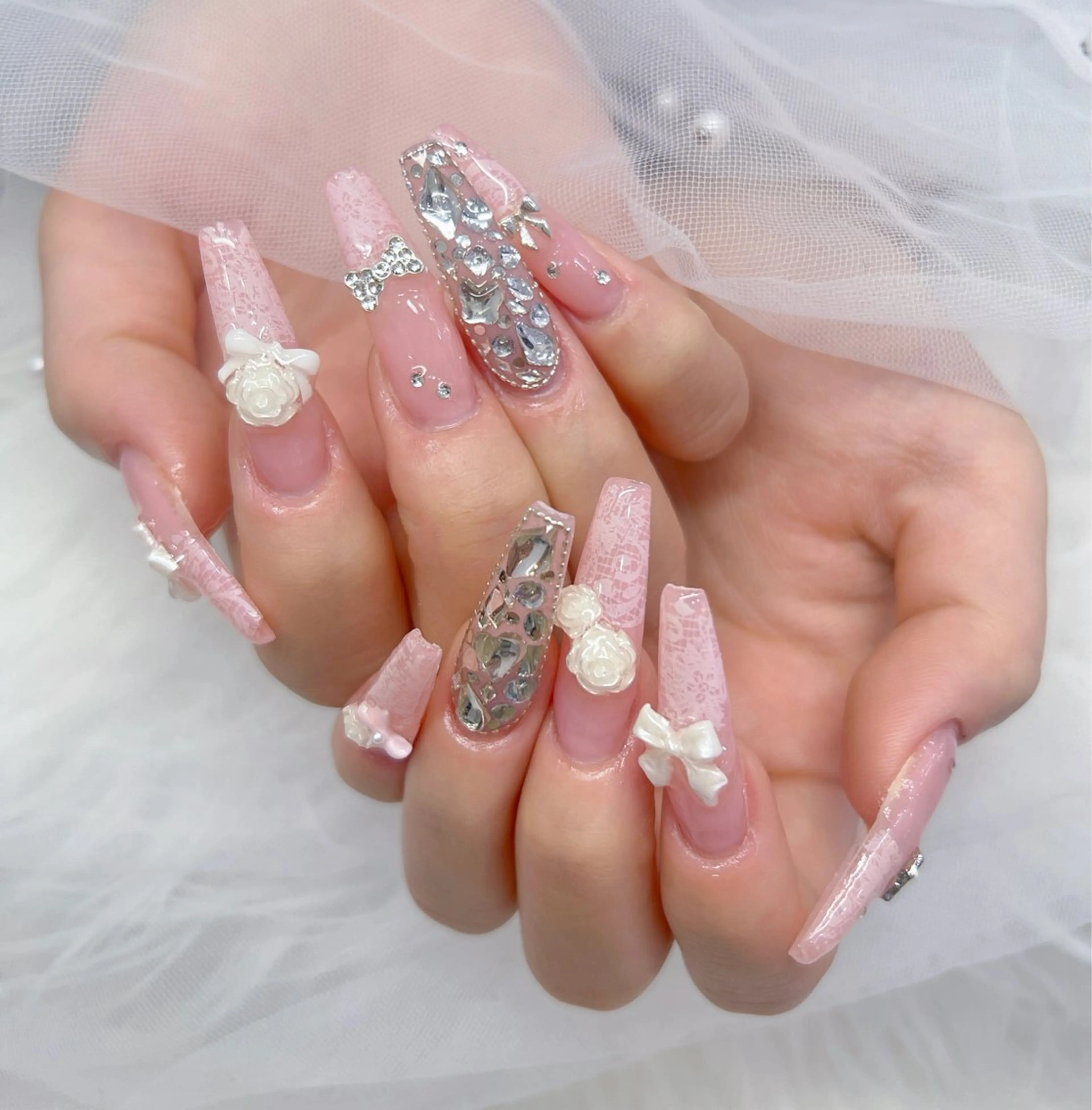 ネイル アートネイル オーロラネイル チークネイル 長さ出し フットネイル Miya _nailのネイルデザイン