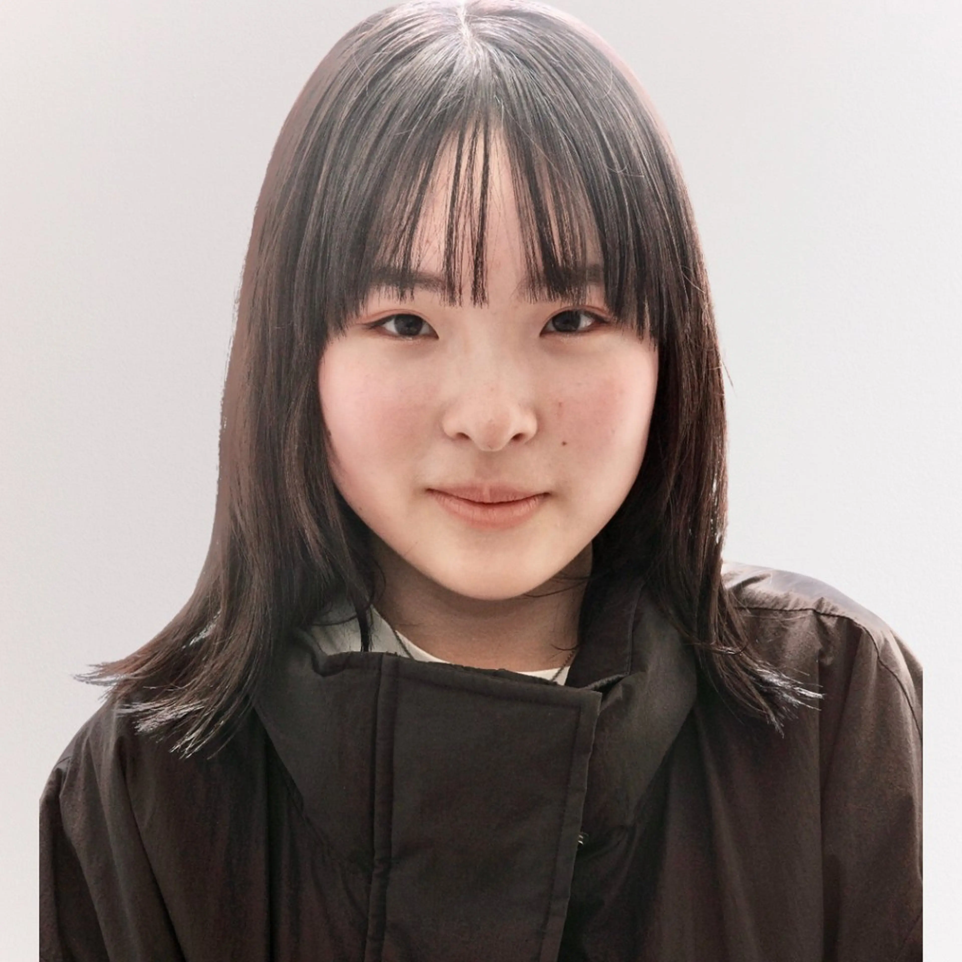 ミディアム カラー 黒髪 ブラウンカラー ナチュラルに目を惹く デザイン/KOHNOのヘアスタイル