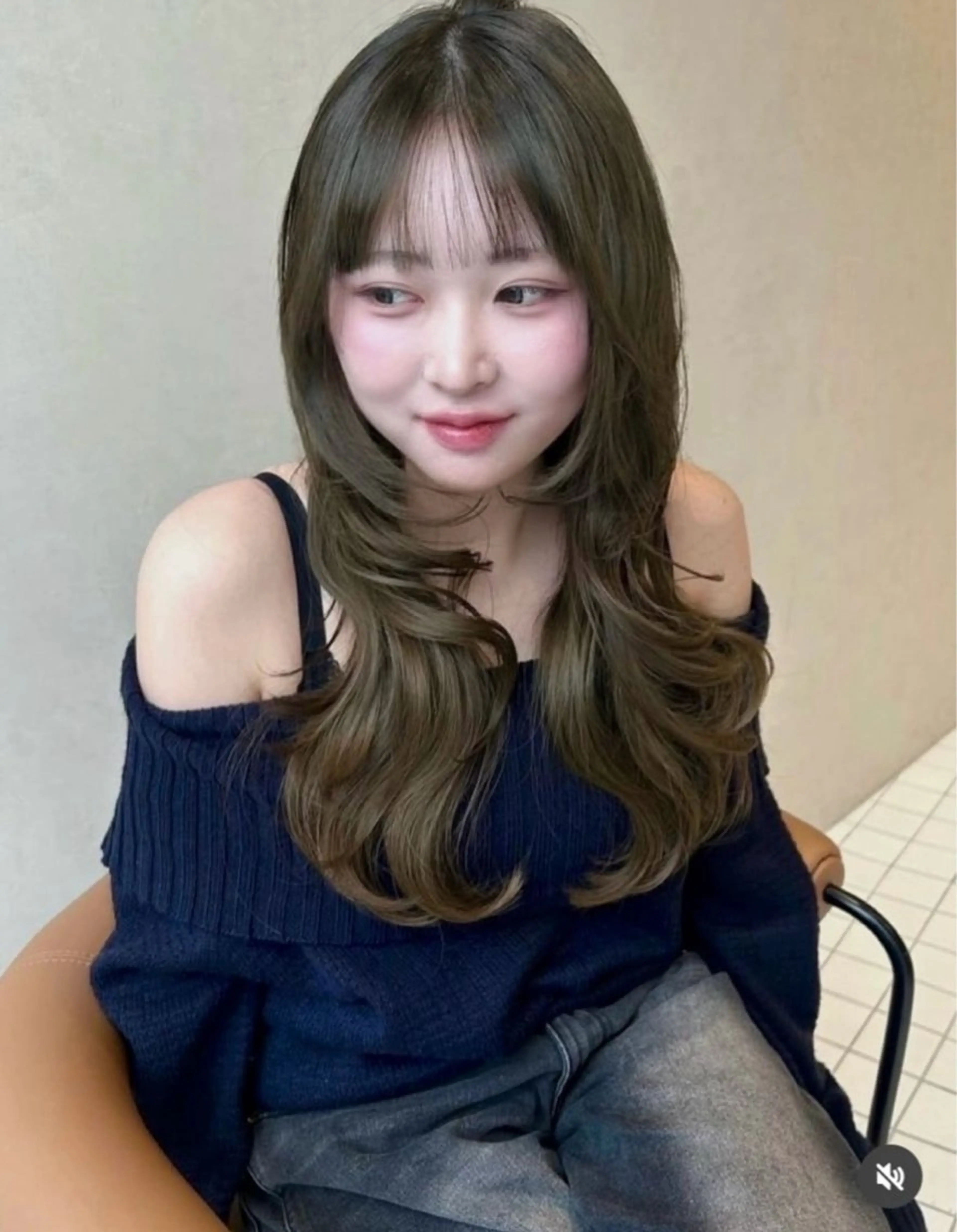 セミロング カラー ヘアアレンジ メンズ ‎透明感×艶髪 ‎🫒maki🎀のヘアスタイル