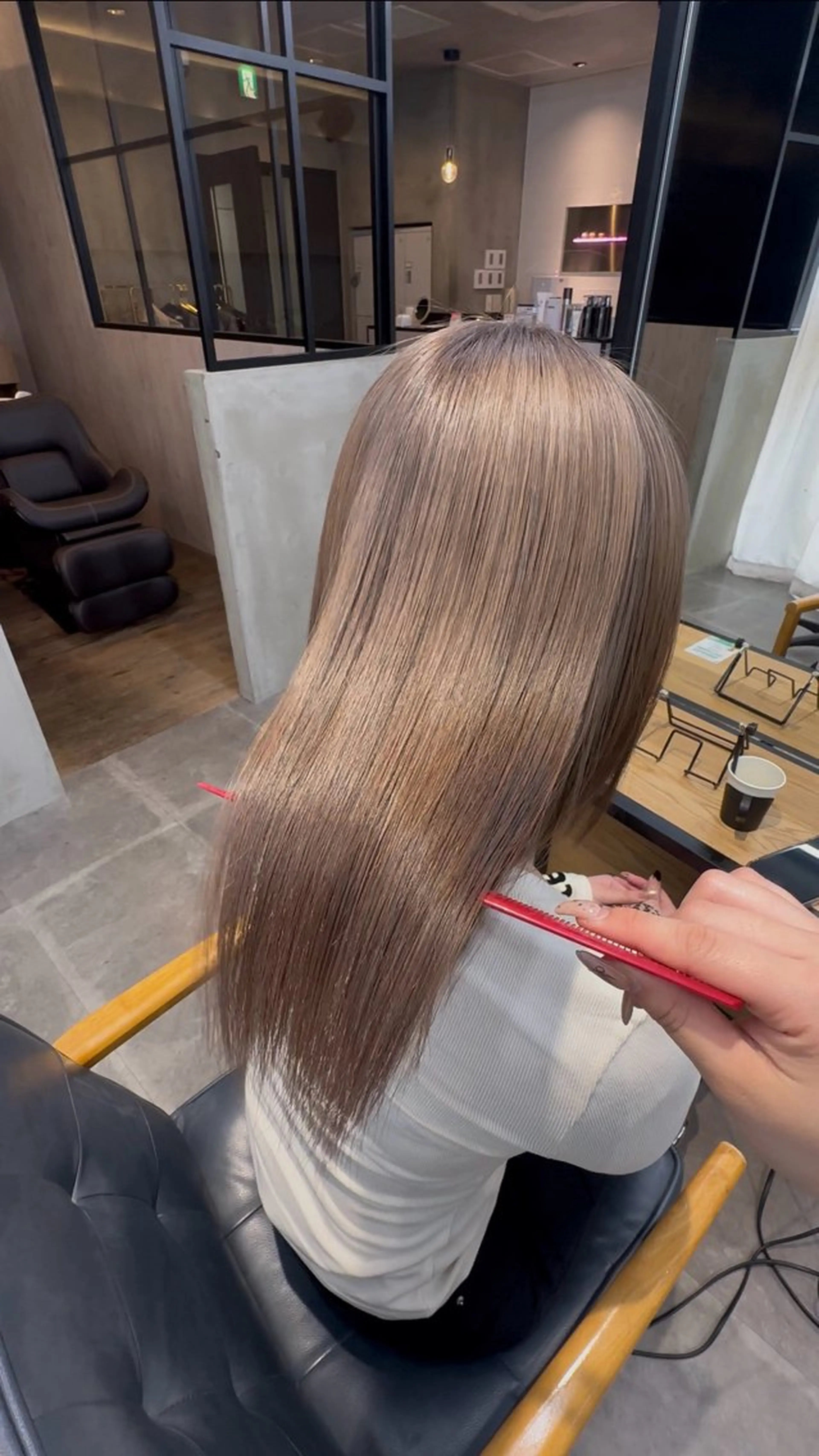 ロング カラー カット ヘアカラー ︎︎カイ ミズキ 🎀のヘアスタイル