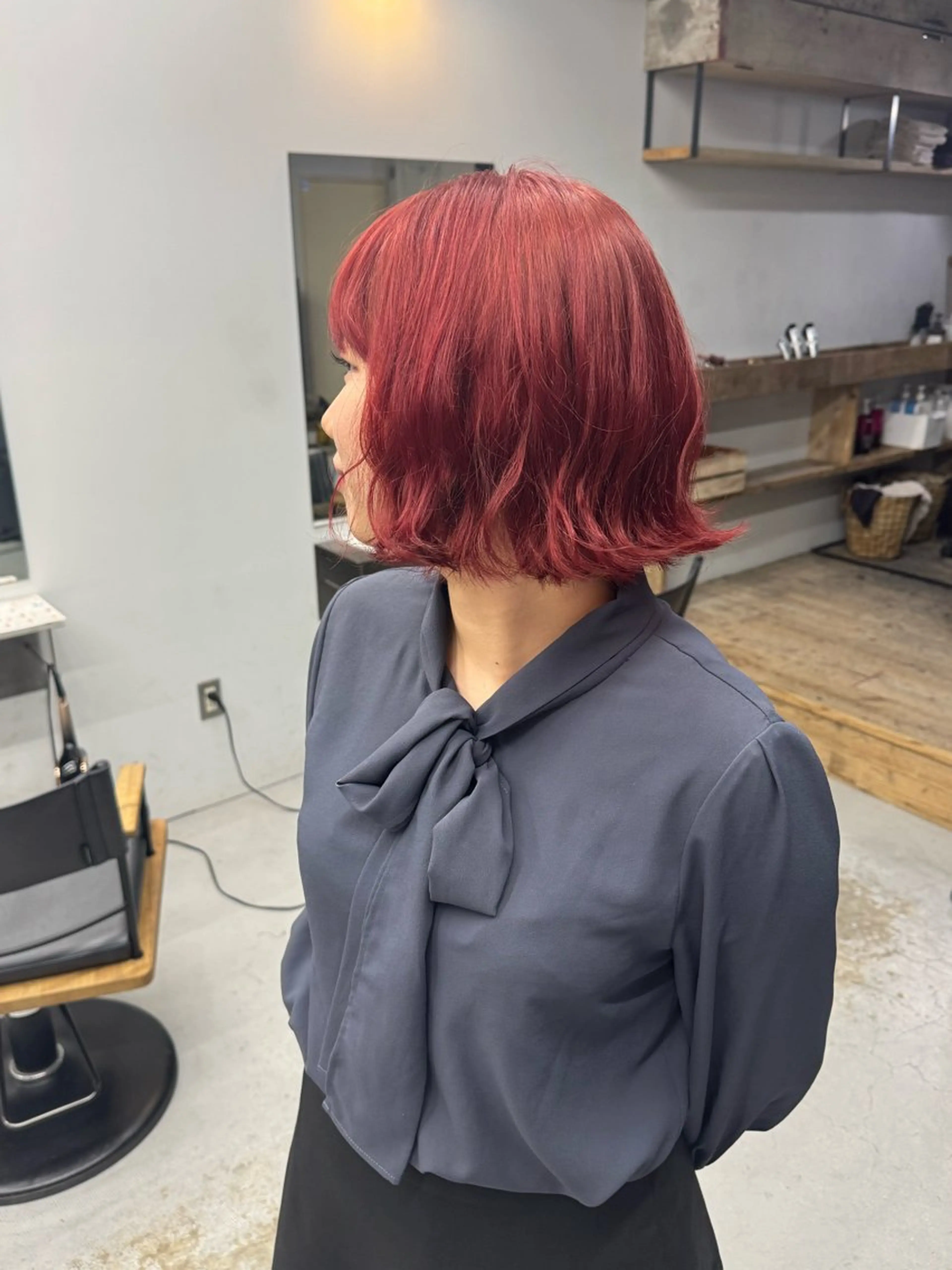 ショート カラー レッドカラー ヘアカラー ゆうと/ブリーチモデ ル/ストレートモデルのヘアスタイル