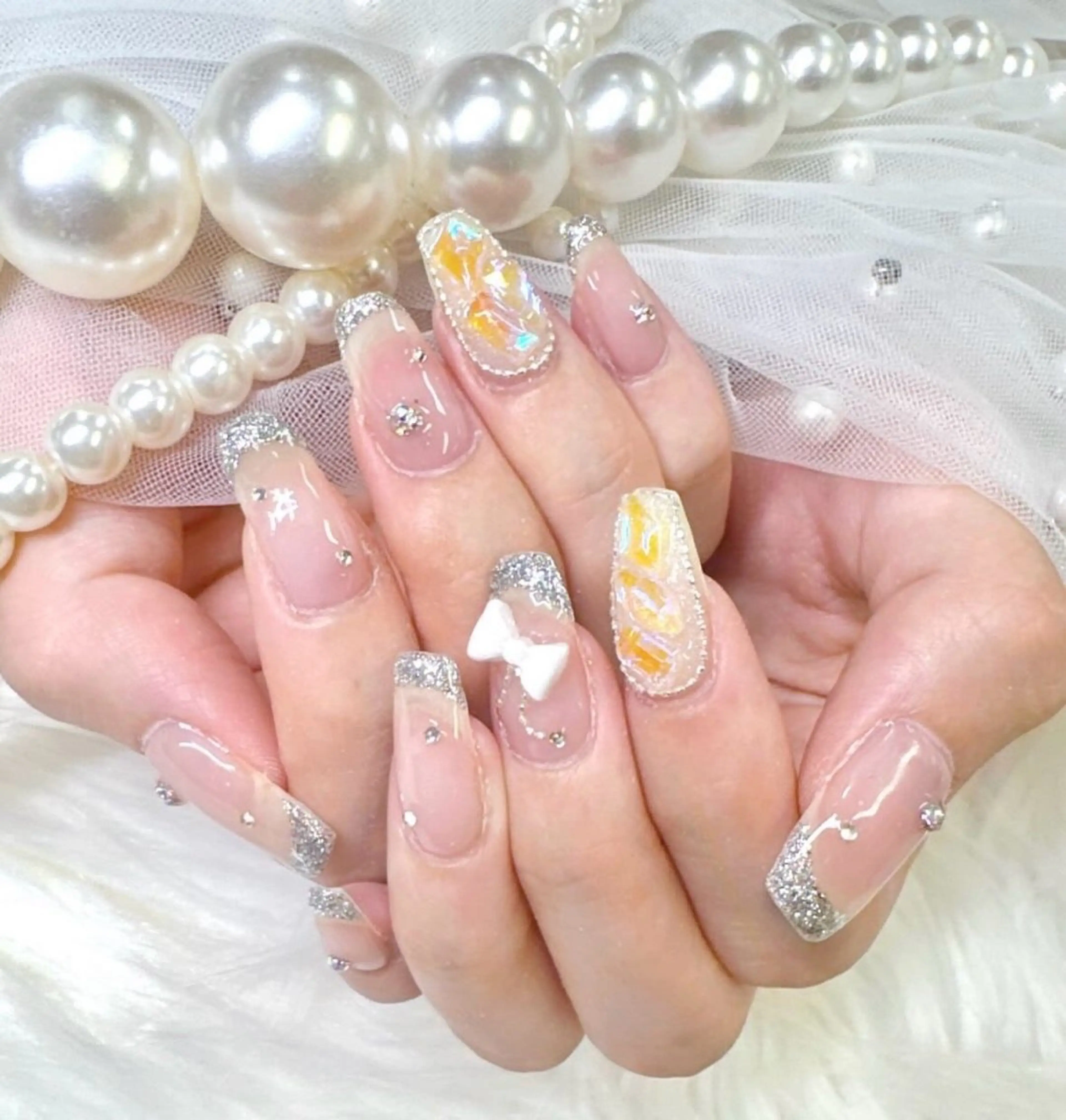 ネイル フレンチネイル キラキラネイル マグネットネイル マグネットフレンチ 持ち込み ハンドネイル Queeens nailのネイルデザイン