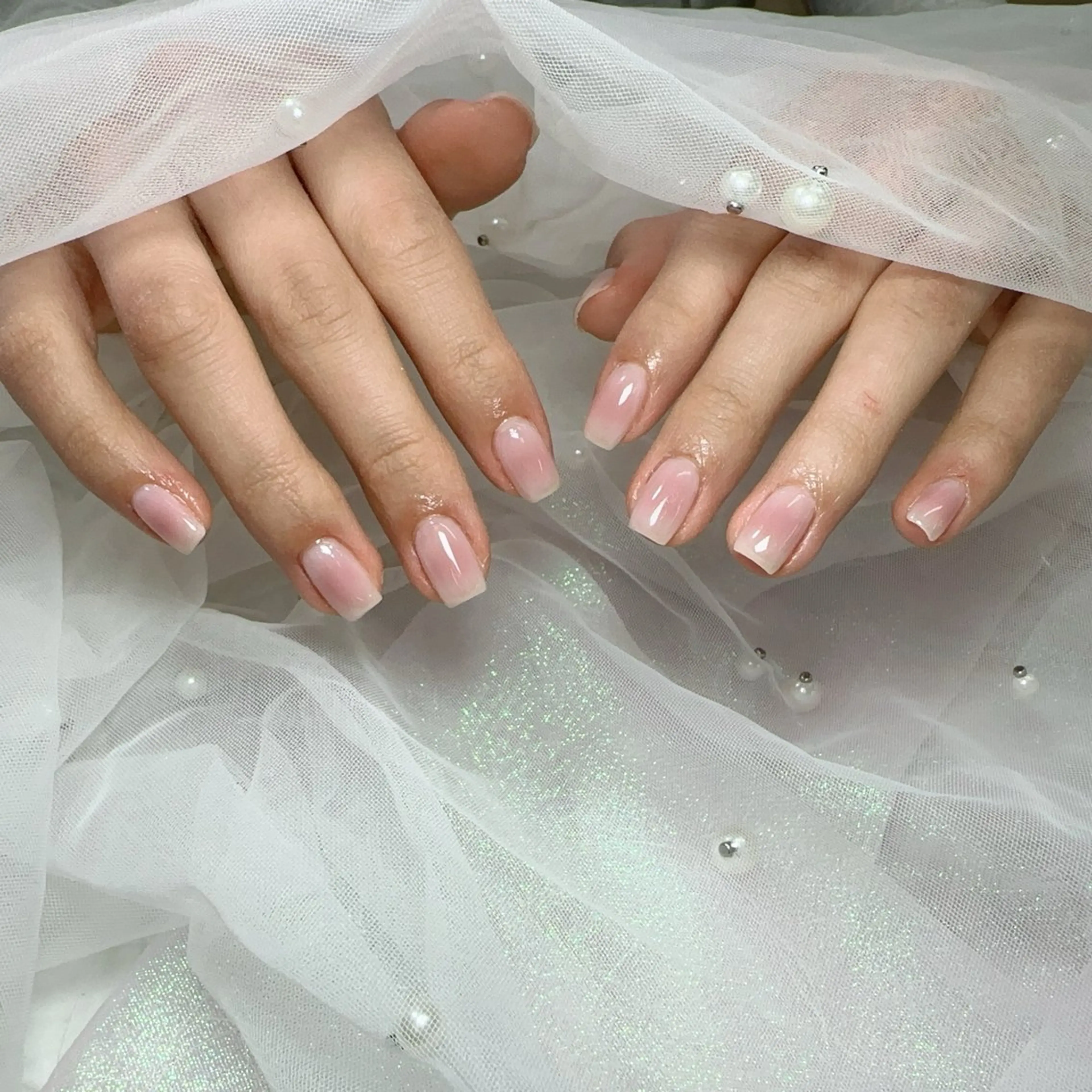 ネイル Hey🌈NAIL 長さ出し専門店のネイルデザイン