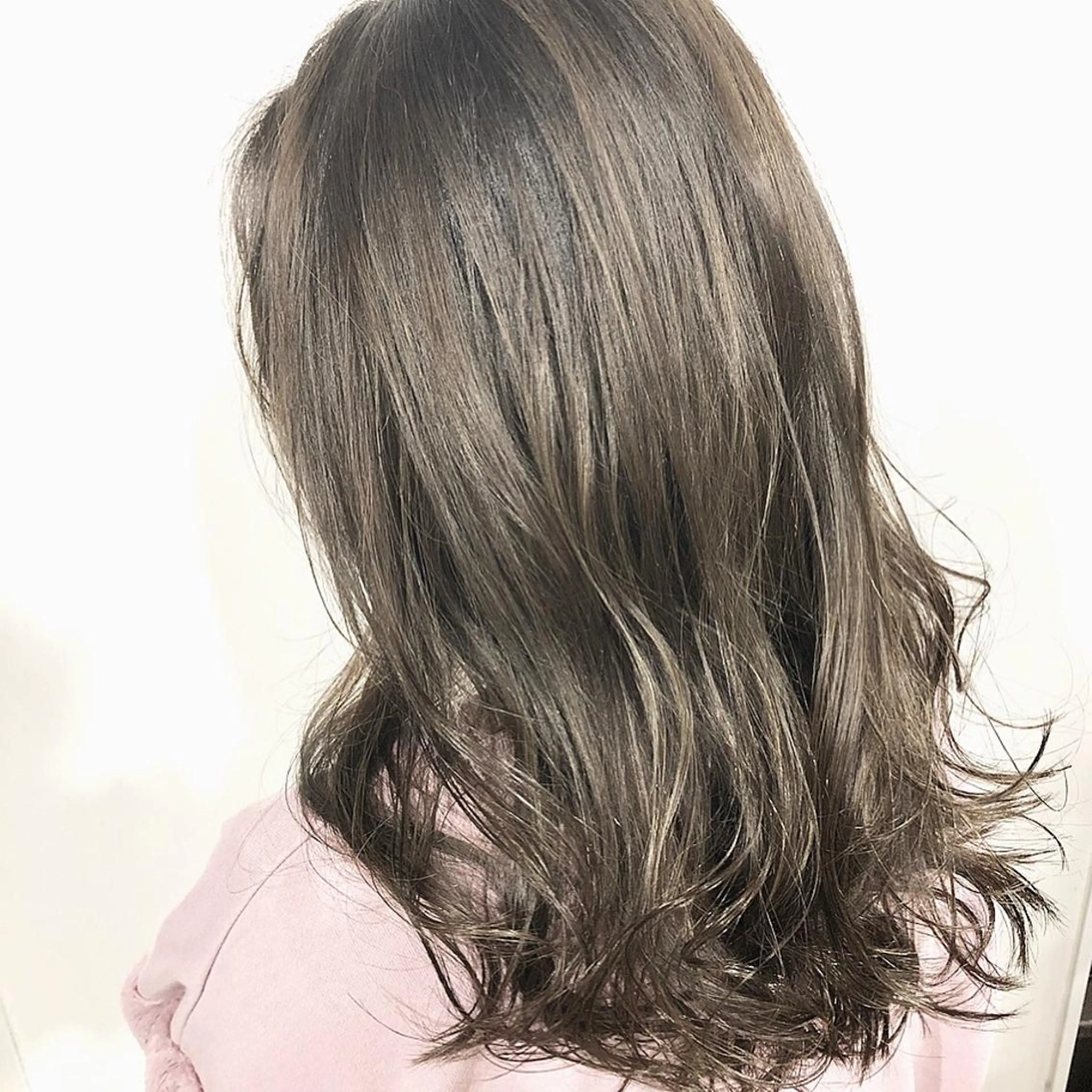 ミディアム ボブ カット ヘアカラー reverie【レヴリー】所属・夜23時まで予約🉑 reverieあきらのヘアスタイル