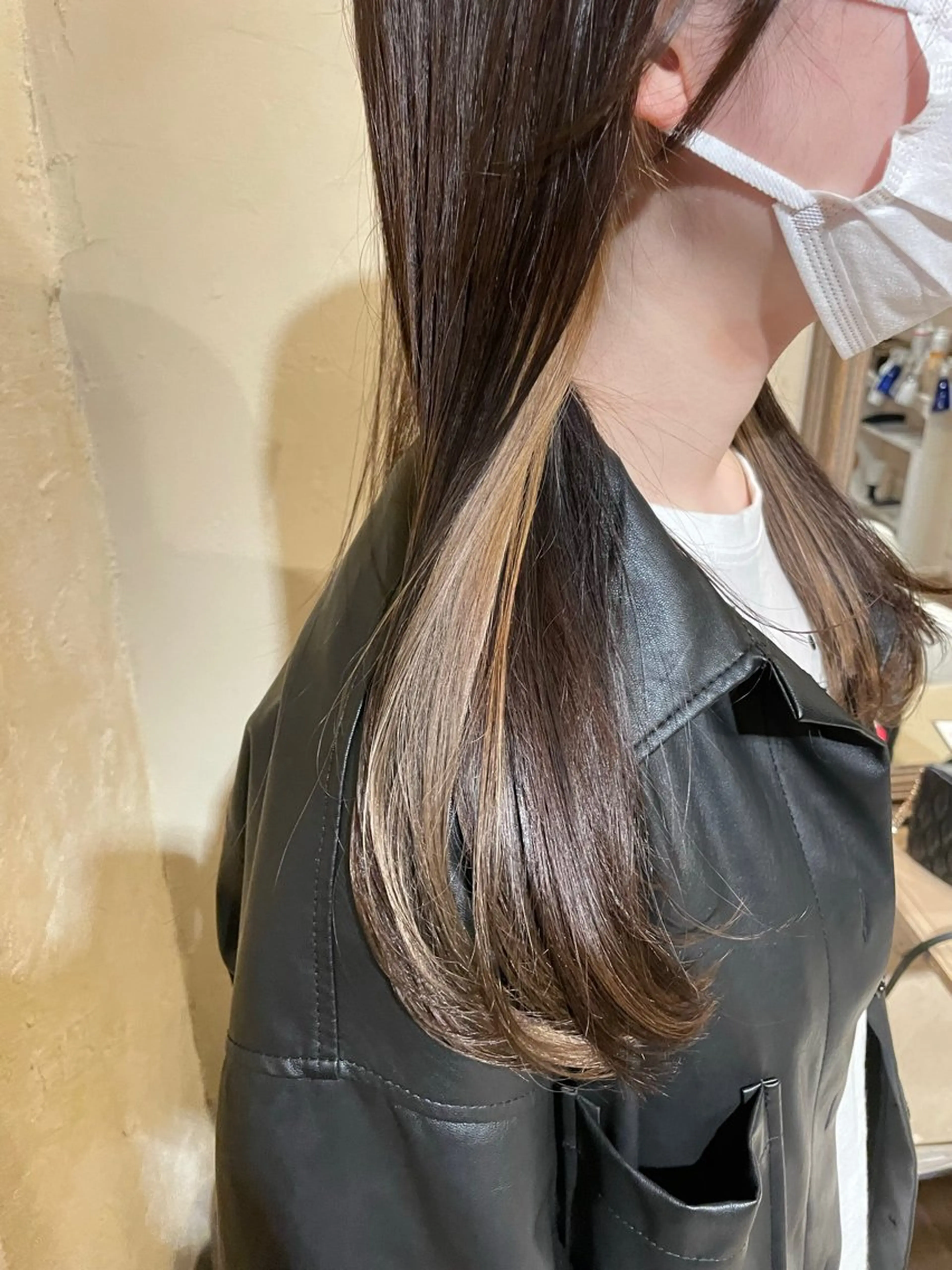 セミロング カラー 渡邉 里葉のヘアスタイル