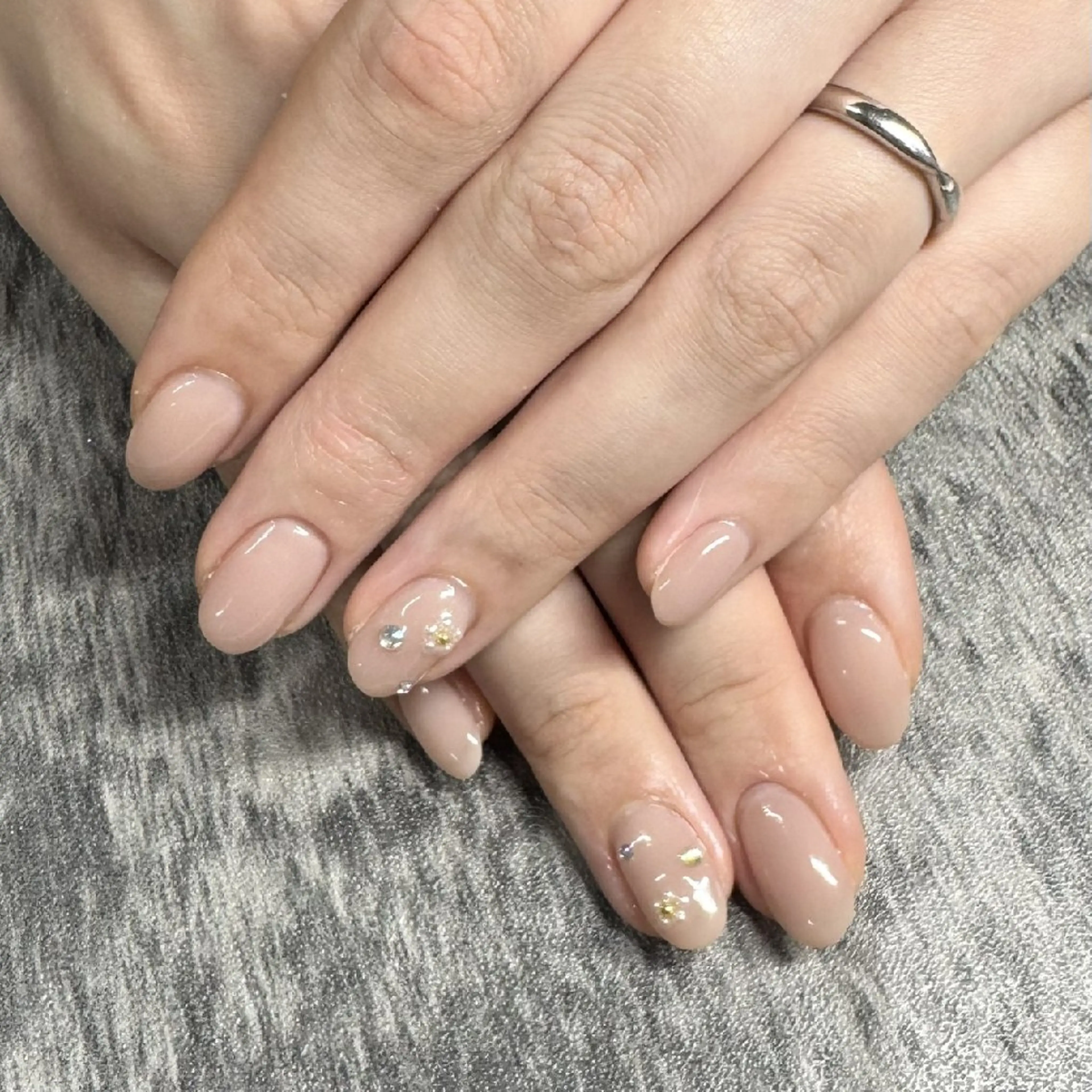 ネイル ネイリスト pinoエミルネイルのネイルデザイン