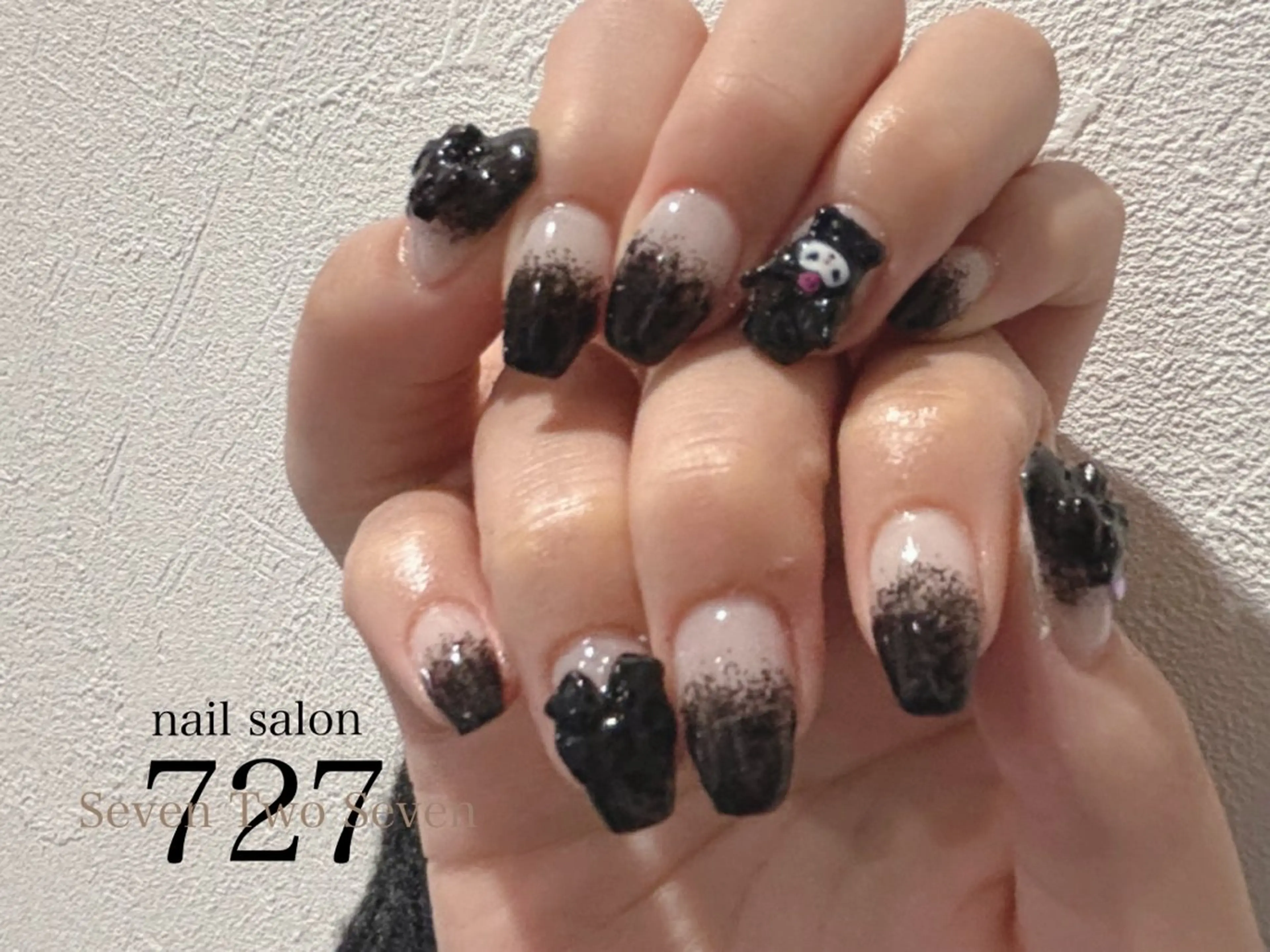 ネイル 727 nailのネイルデザイン